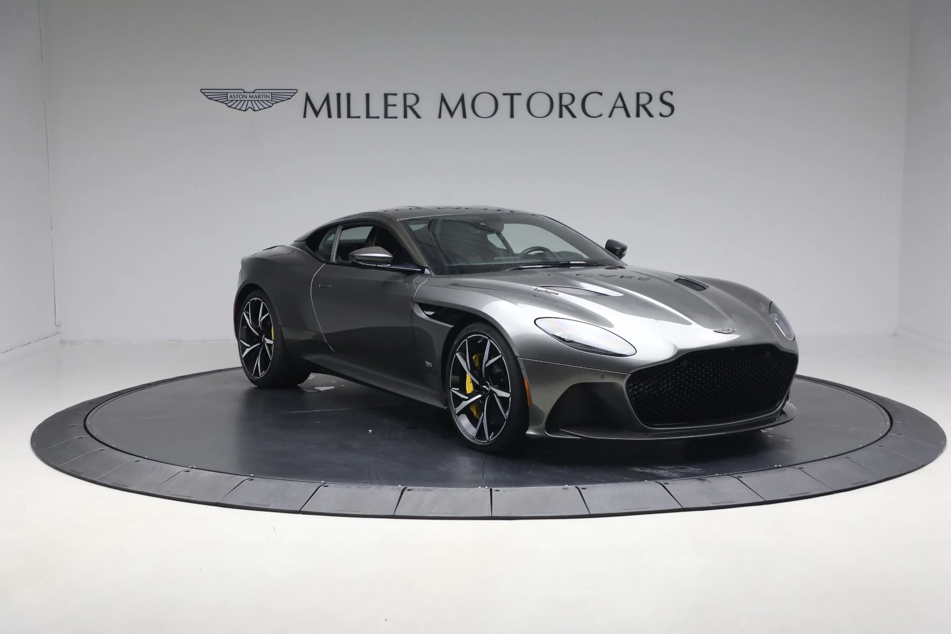 mph010_937978264_Used_2019_Aston_Martin_DBS_Superleggera_1766529147_52b946451a