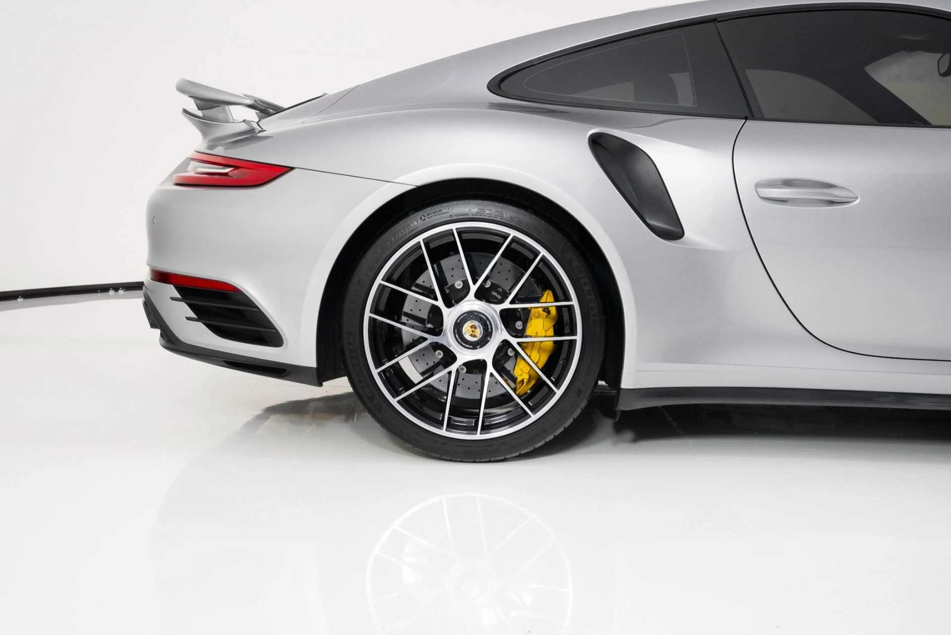 mph010_942985792_Used_2017_Porsche_911_Turbo_S_1757541069_5f4a91420f