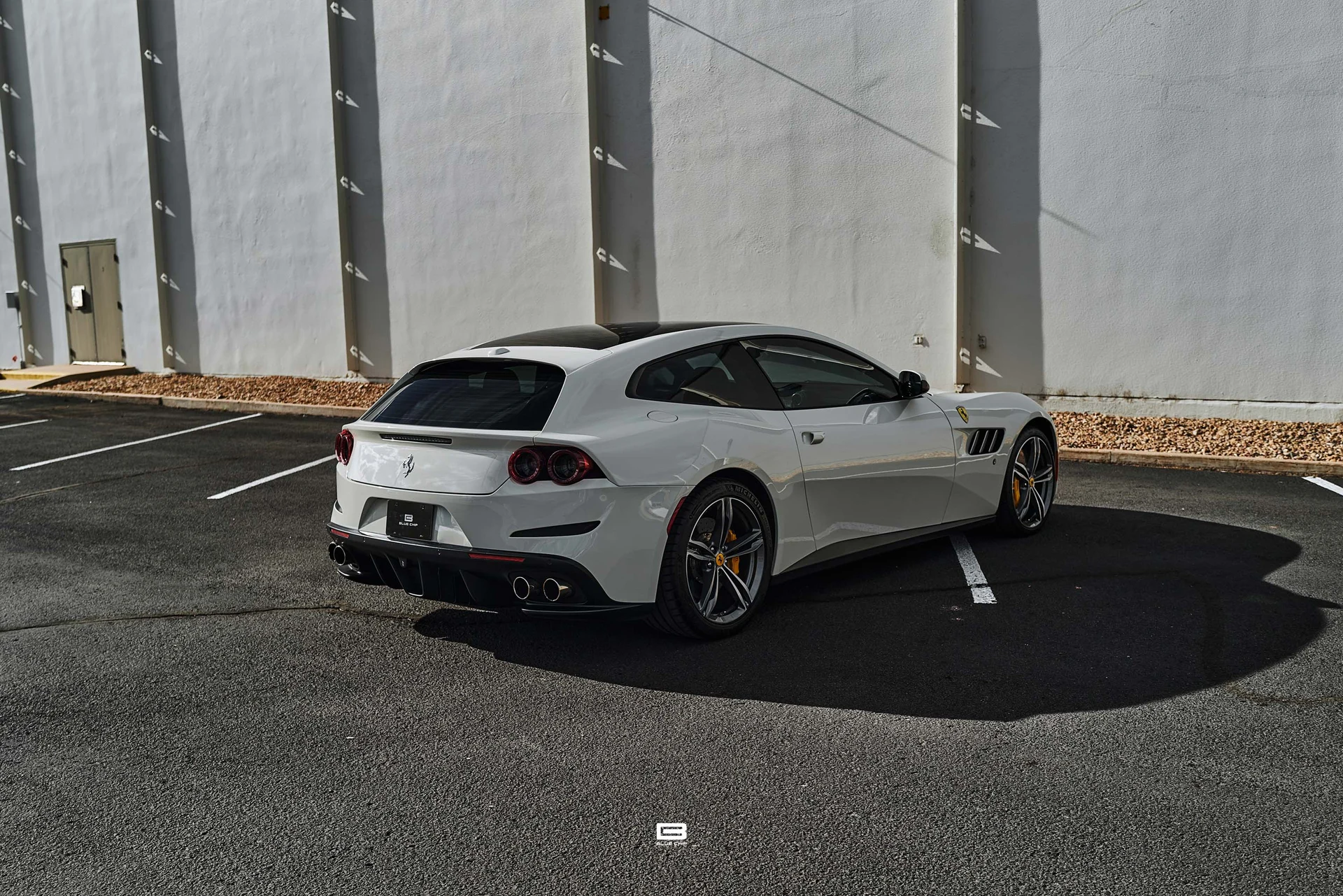 mph010_94716646_69e2a43e46acbc42693ec1e4_L1220383_2f8cdf1454