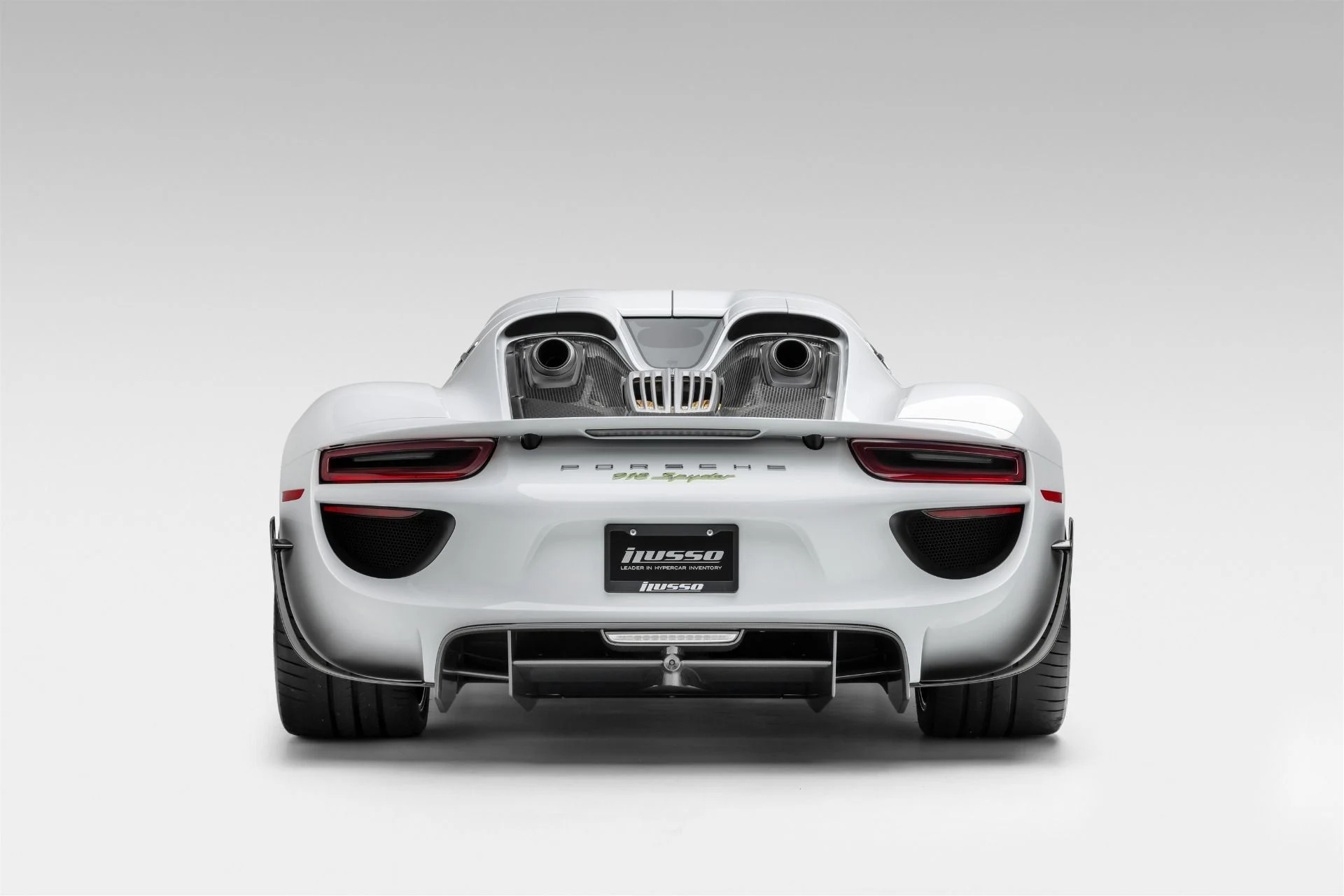 mph010_954309818_Used_2015_Porsche_918_Spyder_1740676476_5c0b972fb7