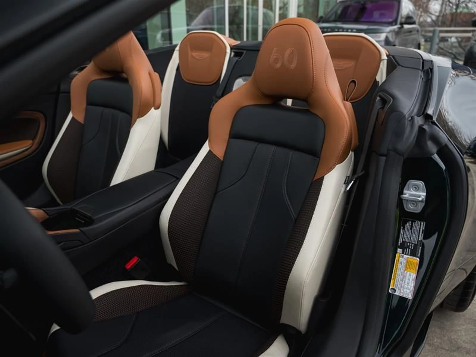 mph010_954448430_r5waigaa_bd5ea76749