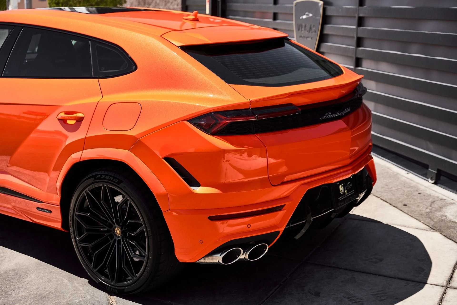 mph010_960617559_Used_2025_Lamborghini_Urus_SE_1785258905_38e54728d7