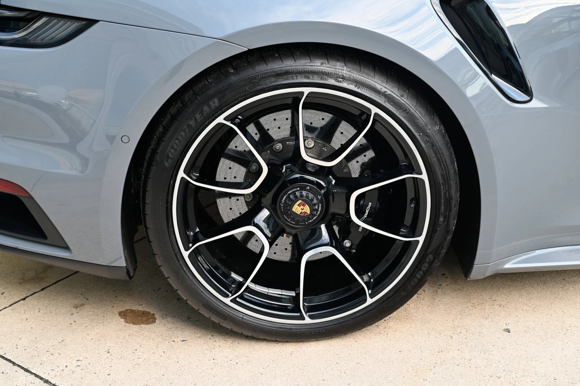 mph010_964274969_14ec10166e814b65ad8f2d18104b2a3b_c33292596d