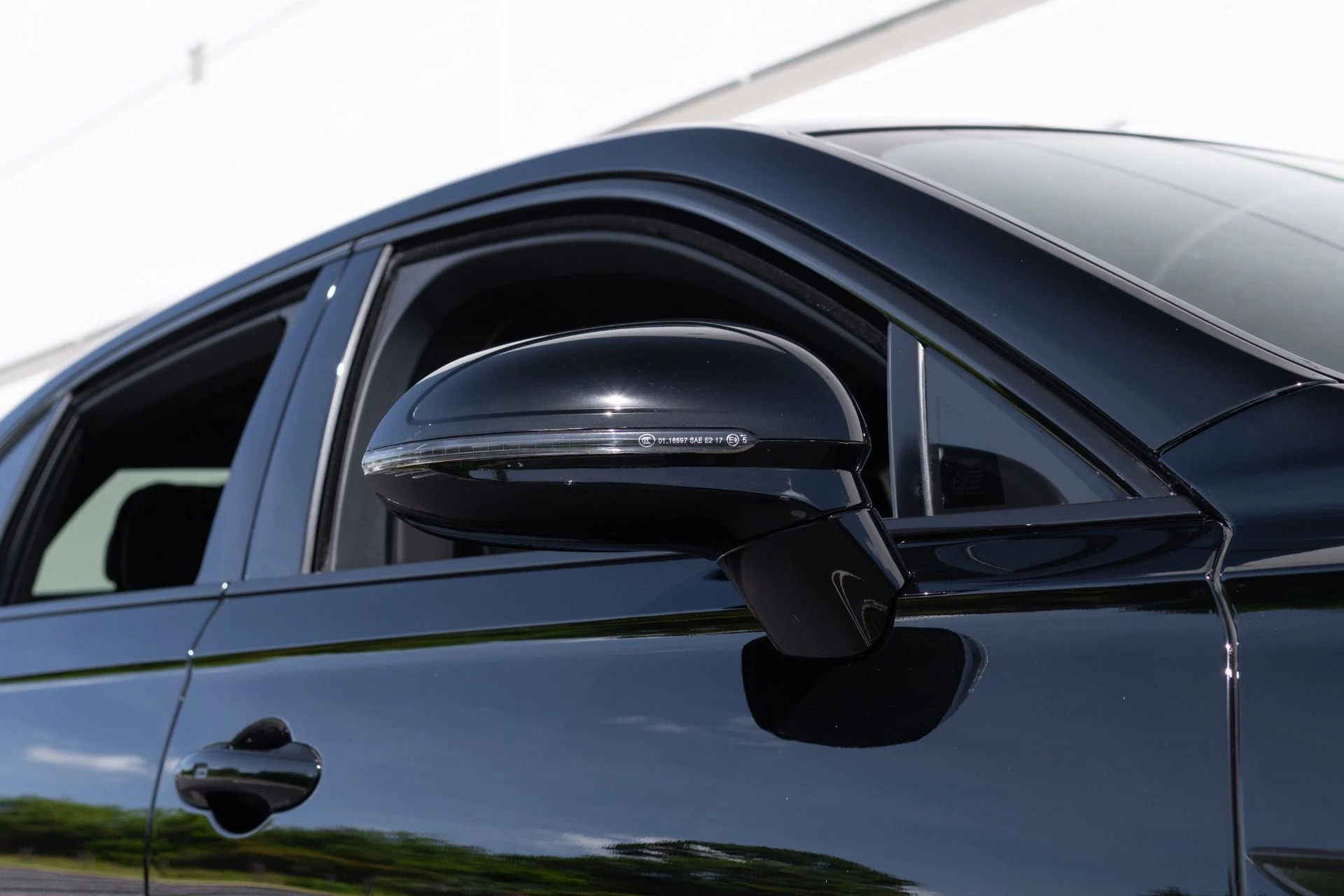mph010_96754333_Used_2020_Bentley_Flying_Spur_W12_1780979756_b84bf755b9