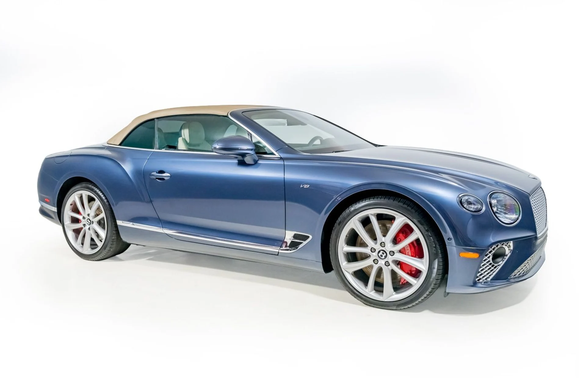 mph010_973664404_d8b638c03ba24f72ac8e715f0cd9390e_fa0ac7f89d