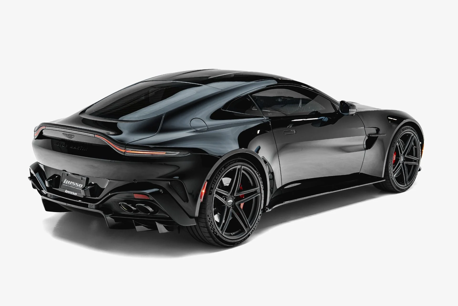 mph010_977968486_Used_2025_Aston_Martin_Vantage_1790202678_f4ec9052f6