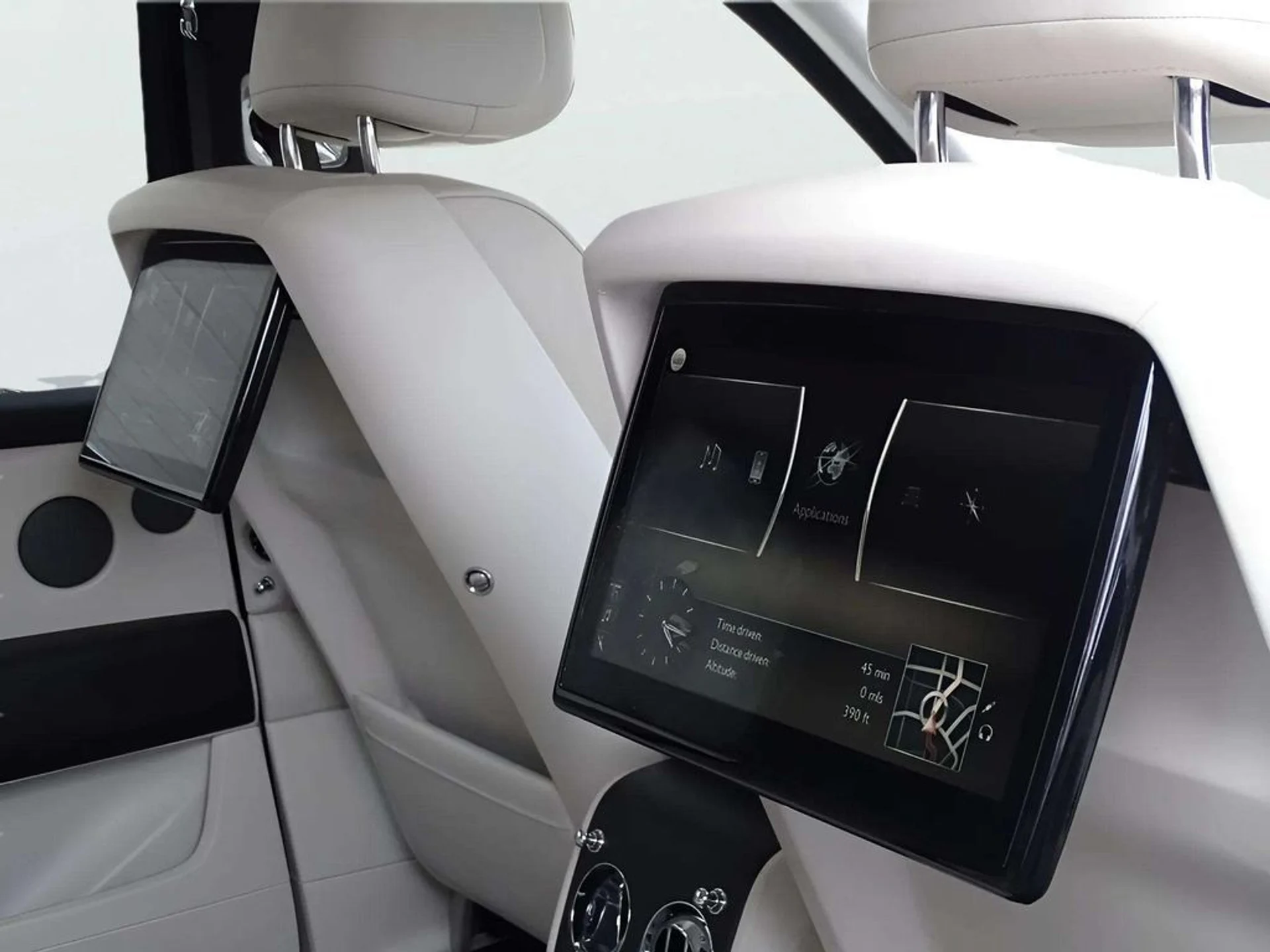 mph010_978600642_687be79bcb647a694dc73edaa0adf2fcx_9d8a4120eb