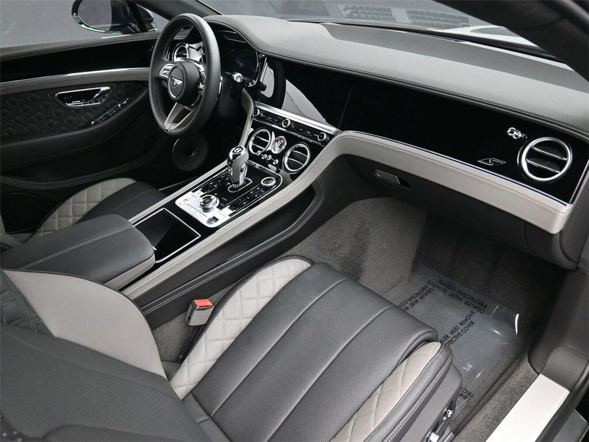 mph010_986260970_fb73062554bbdd4a5ffcbe2ba8f46653x_5da744292c