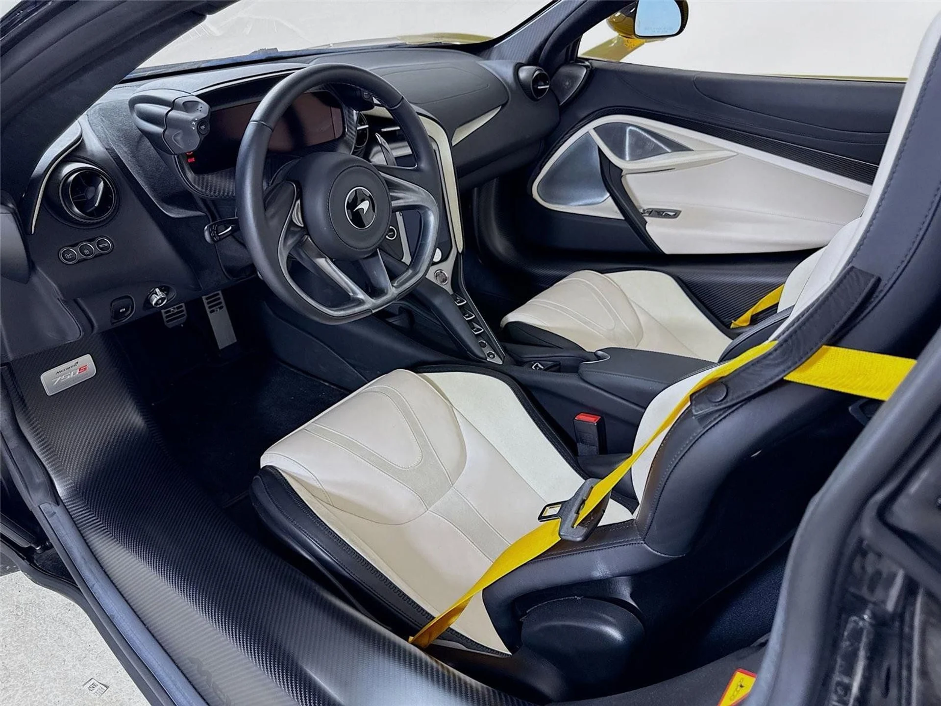 mph010_989170899_5de4329193776c02691289f0c87b9543_c6ad2c2b69