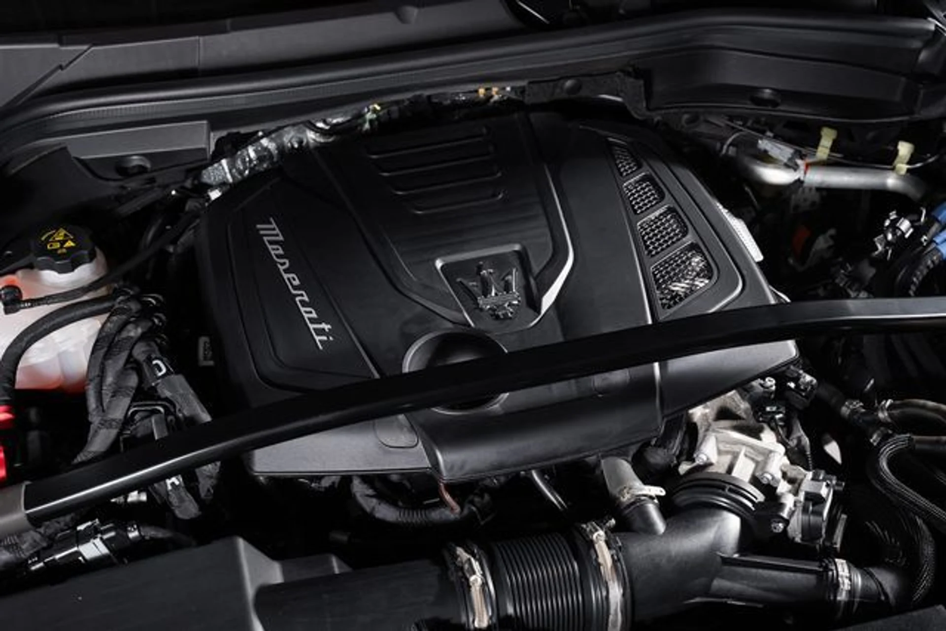 mph010_989831432_310d7c7b725a5426243cccd1e95f06ccx_d0933899ea