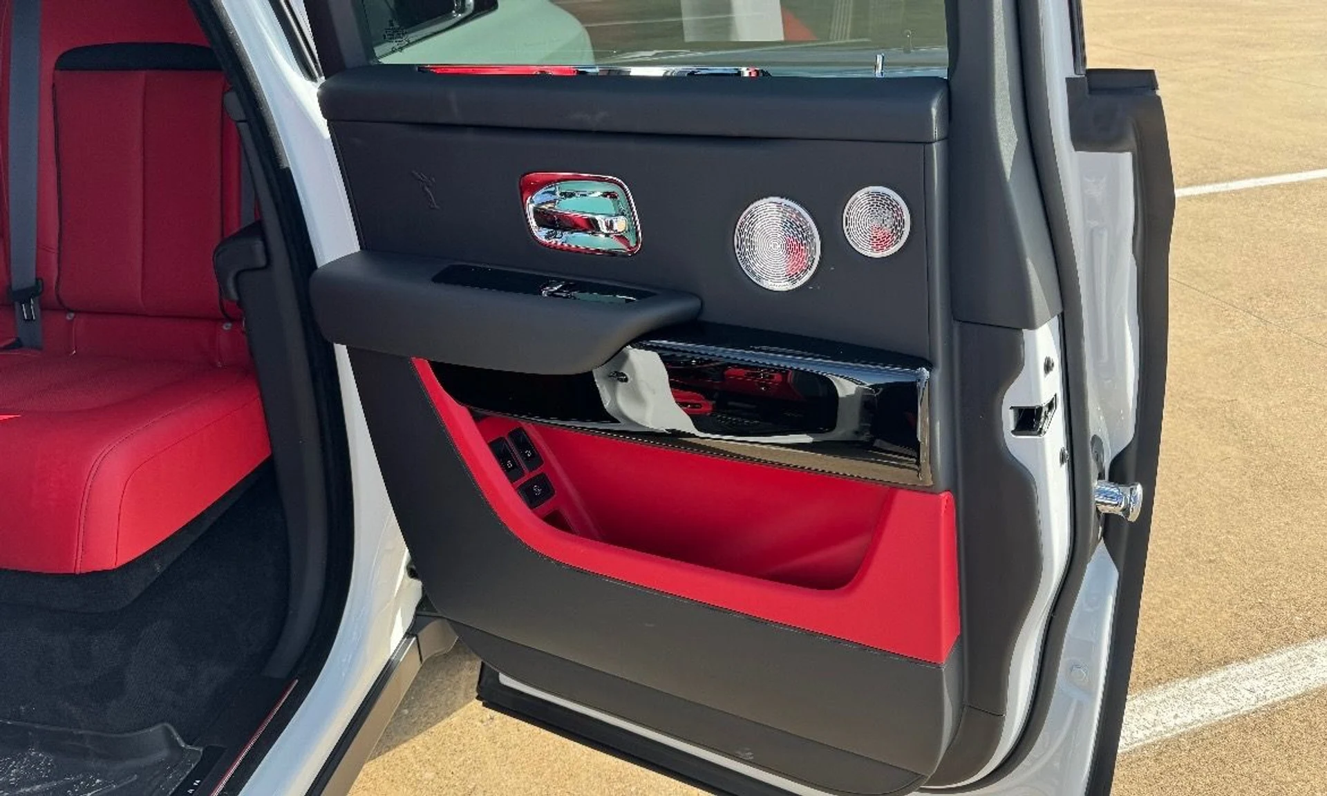 mph010_992195234_New_2024_Rolls_Royce_Cullinan_1762902486_dcf044ac84