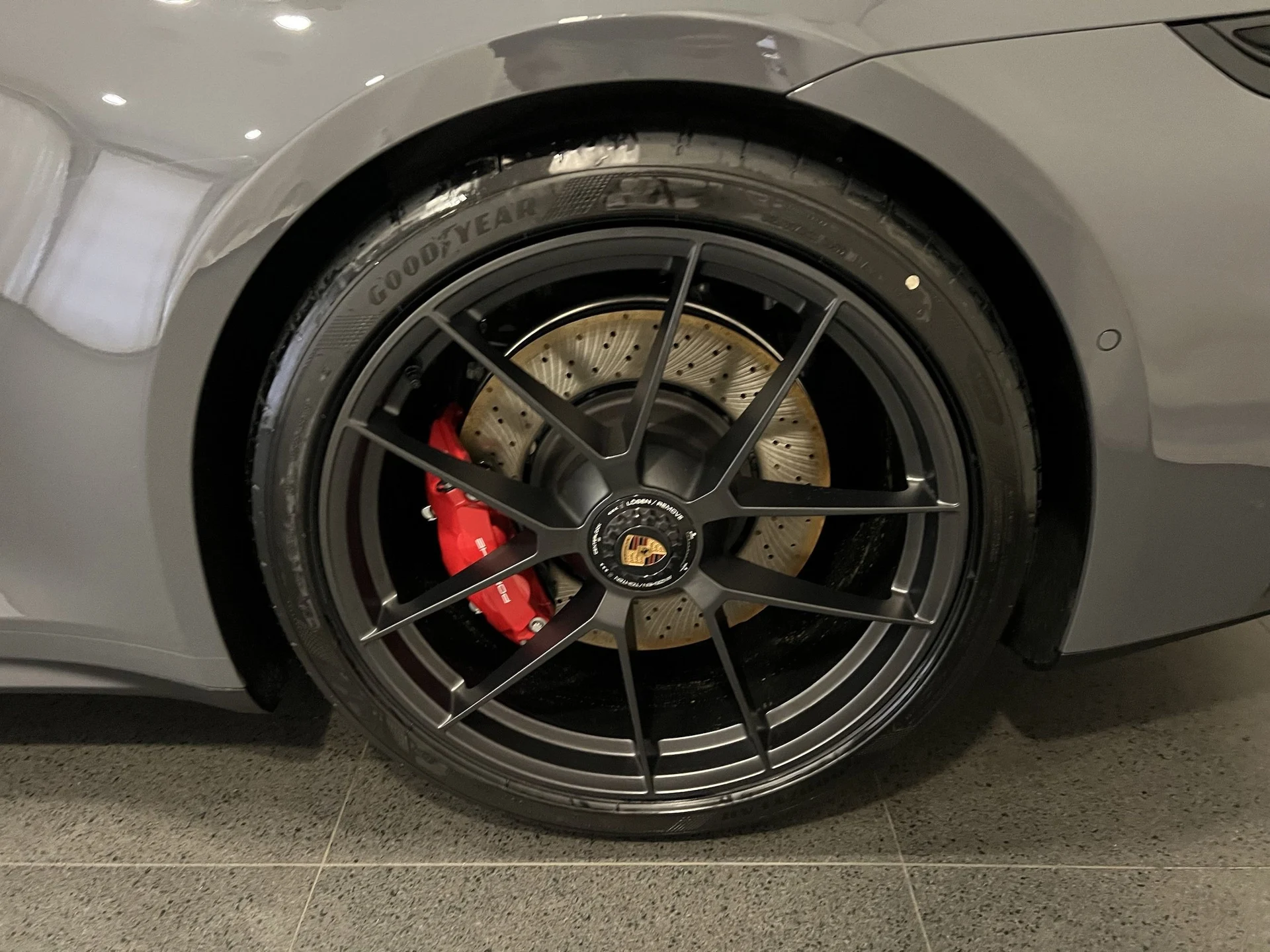 mph010_993208754_94a887e638b060cf164a22cab13548e9x_ab2287f2ea