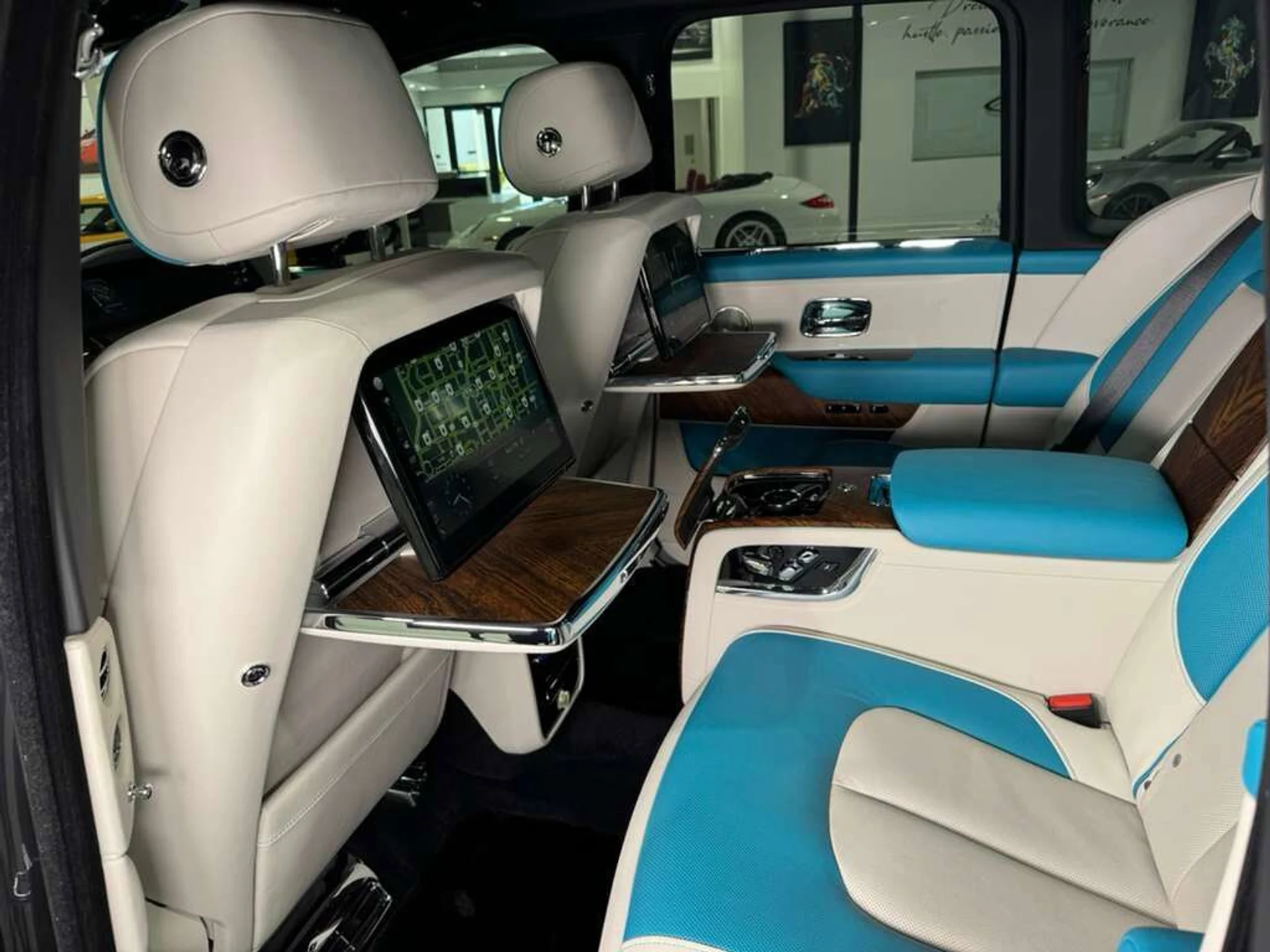 mph010_994647190_a9a00b7cd8248e3f1ffc9bc6cc001dde_48a5466551