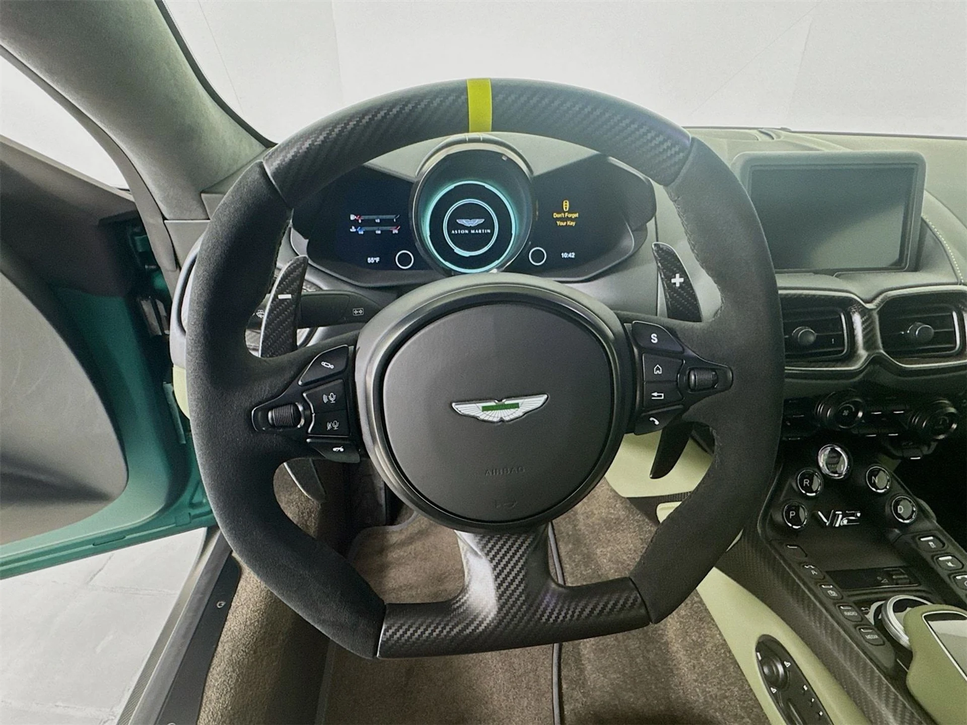 mph010_995816559_b4abbcf8ead5000a93901e416d590465x_0ce09fffea