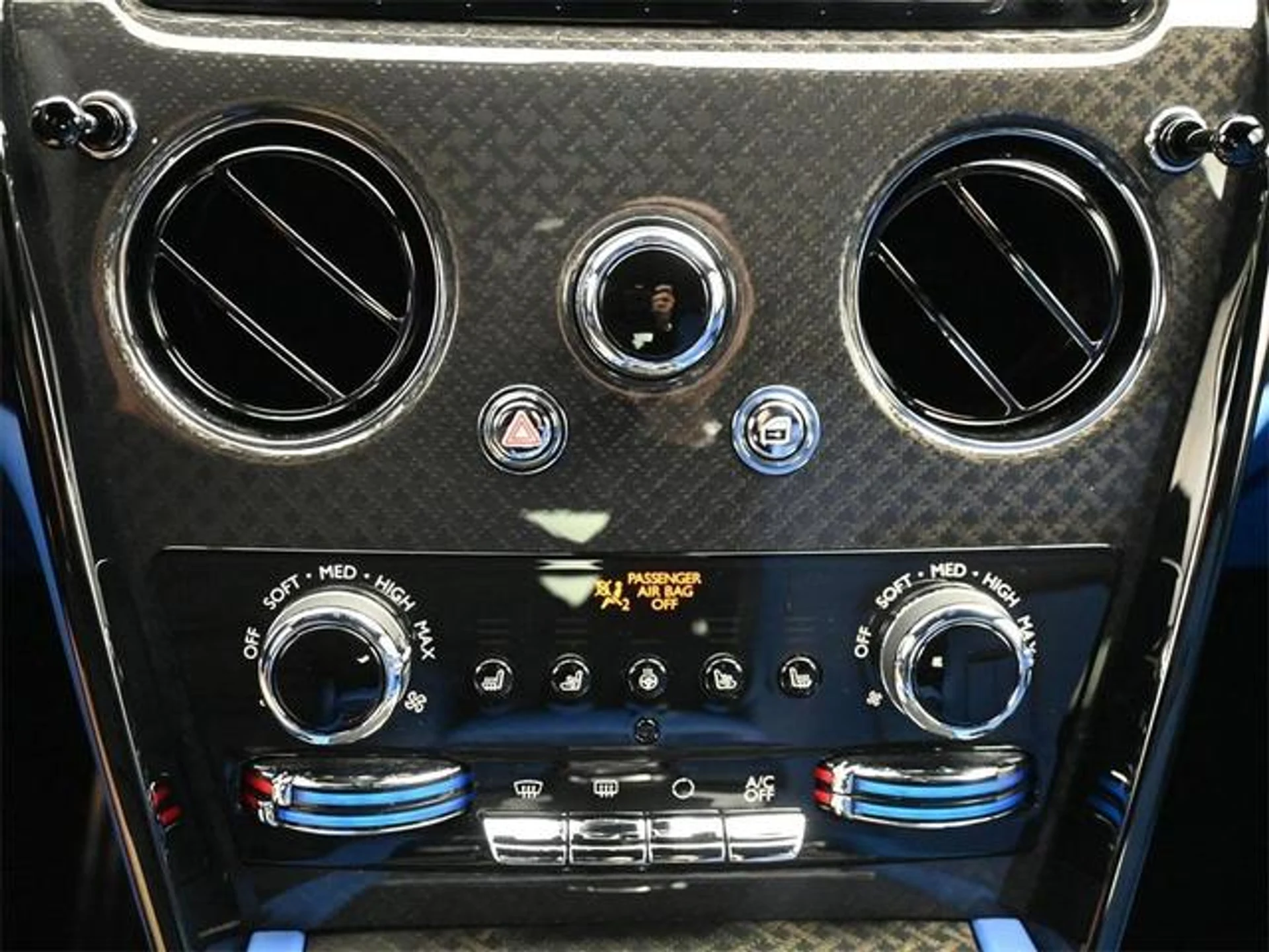 mph010_P5_P_Vn_O4_I_Hx_D4_Qfx_Qzd_D92_Po5_Q_0d05c07638