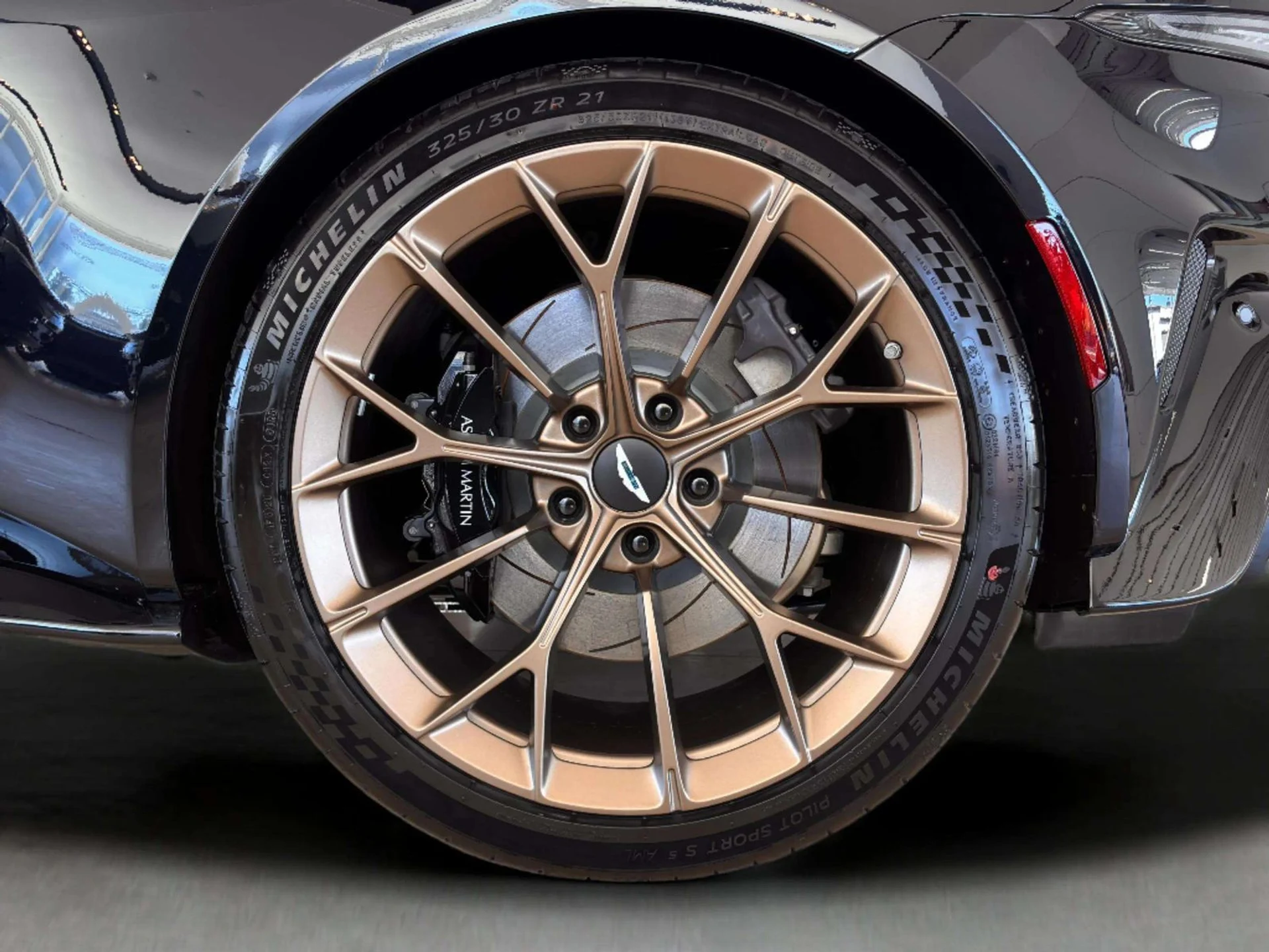 mph011_1011572933_35ae7ed6_3ded_49e4_b15e_e0f205a11f47_88d1d4865d