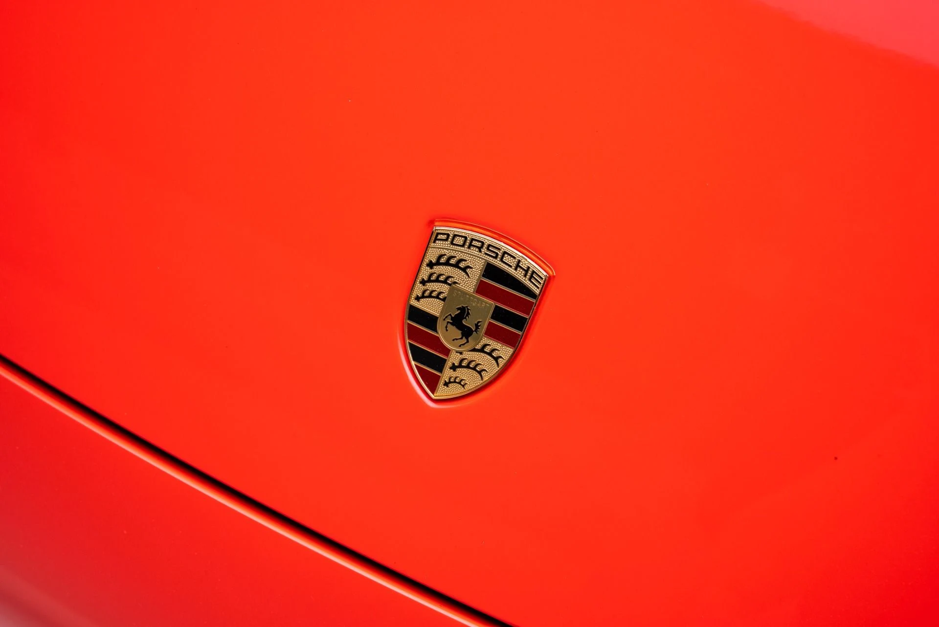 mph011_1011678352_Used_2021_Porsche_911_Carrera_S_1775865485_a96a7e5273