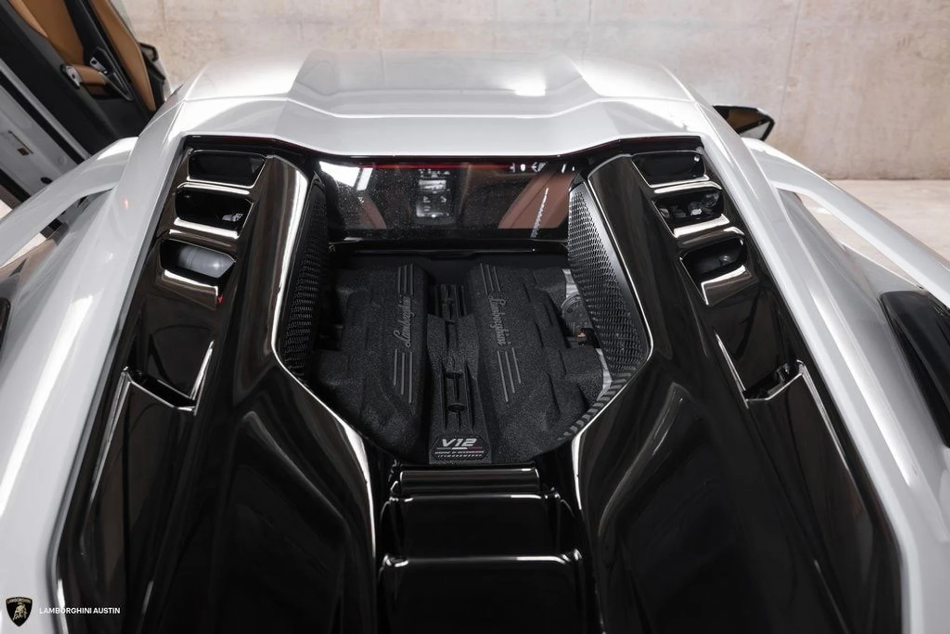 mph011_1018760456_ce020670f455b071d86a1f1ccf44d767x_77f44e12f2