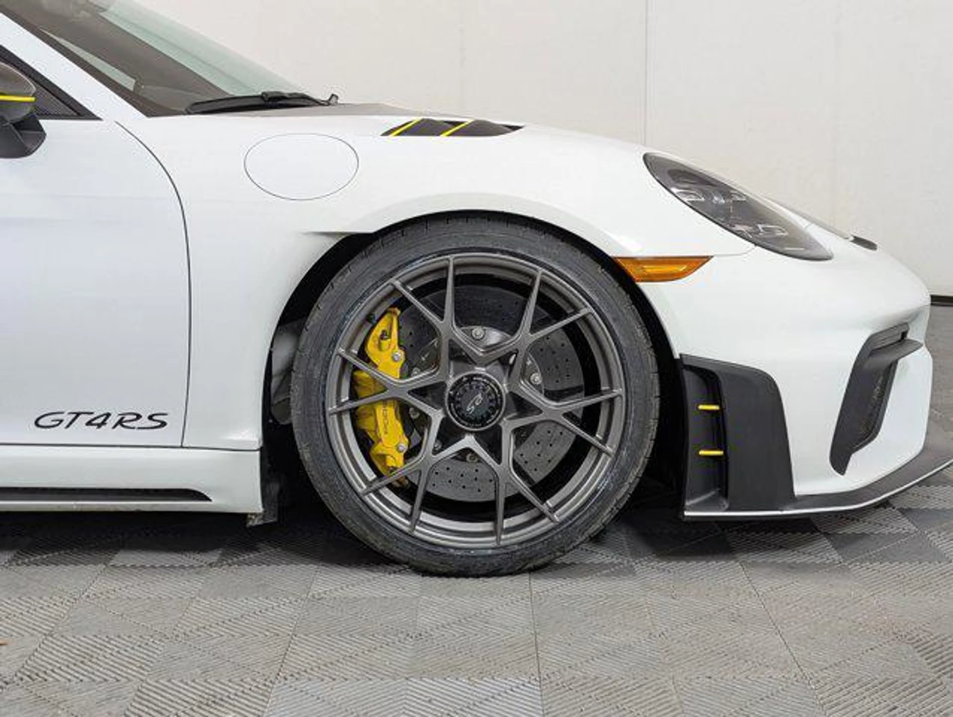 mph011_1019379640_2p7_Qo_Wdk_Et_M_Jw_v6_T2_Uzz_Acyn_AU_fc1e9a48a0