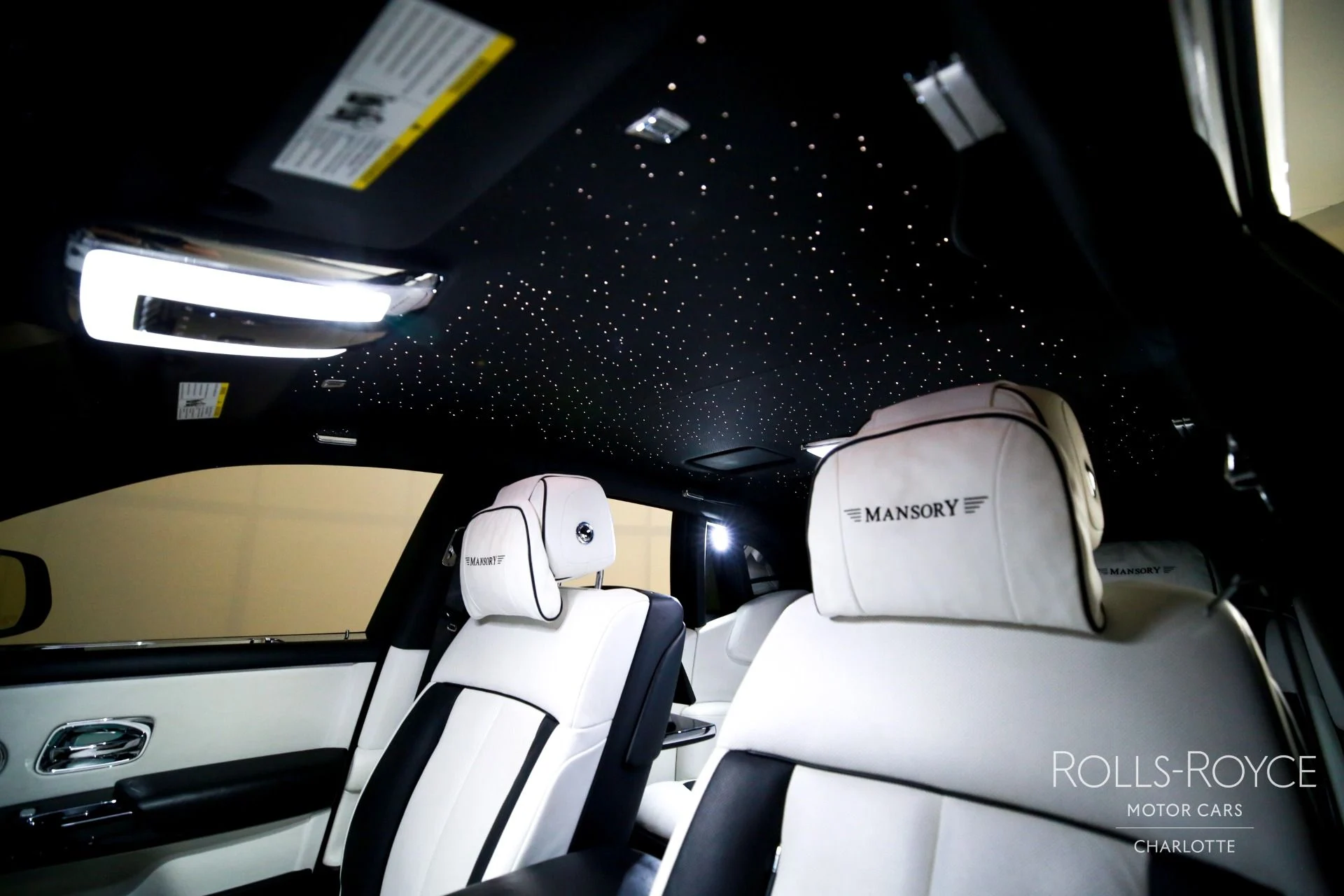 mph011_1024912820_Used_2018_Rolls_Royce_Phantom_1776373846_b778fe5605