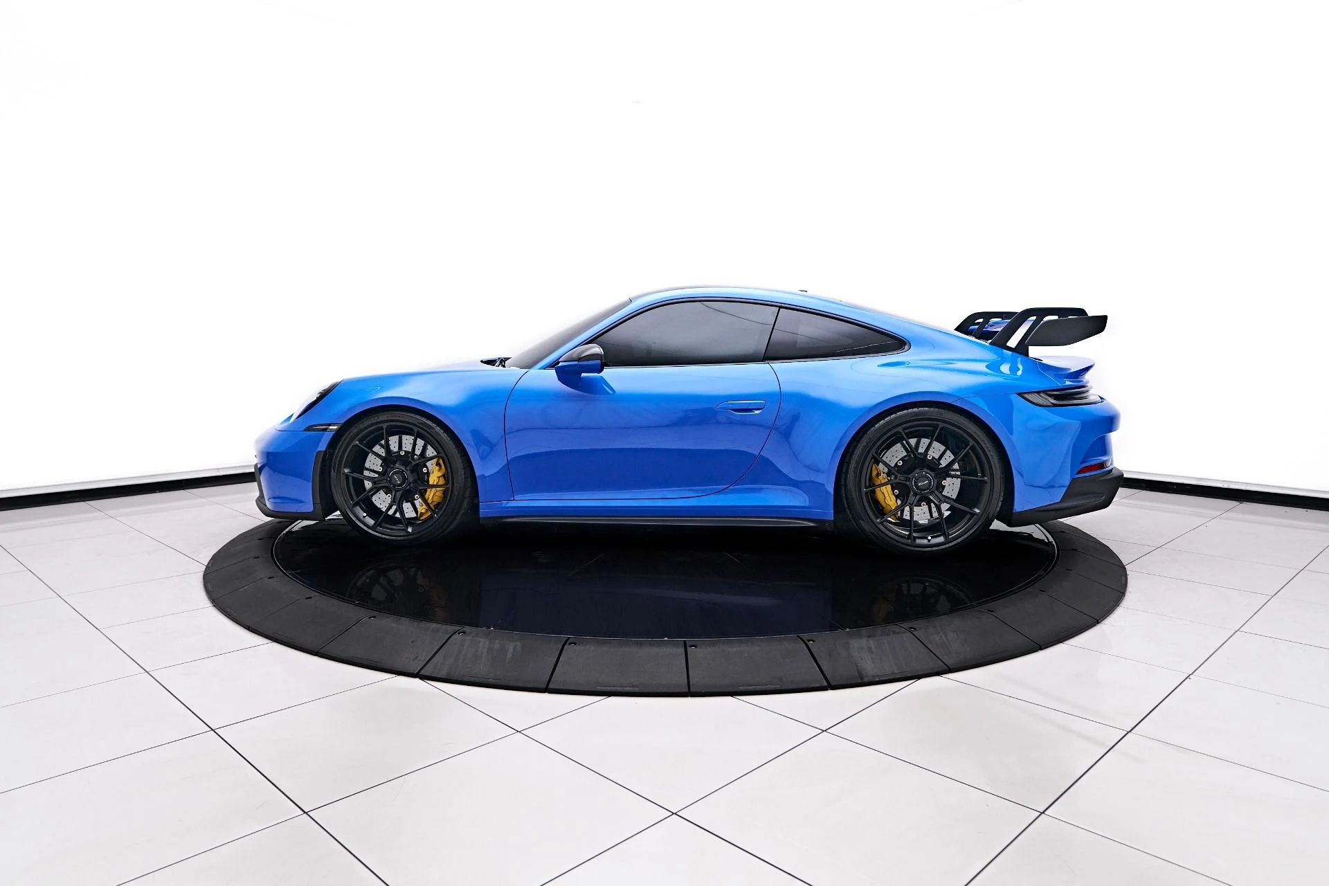 mph011_1024951131_Used_2022_Porsche_911_GT_3_1757034804_5505b0b35e
