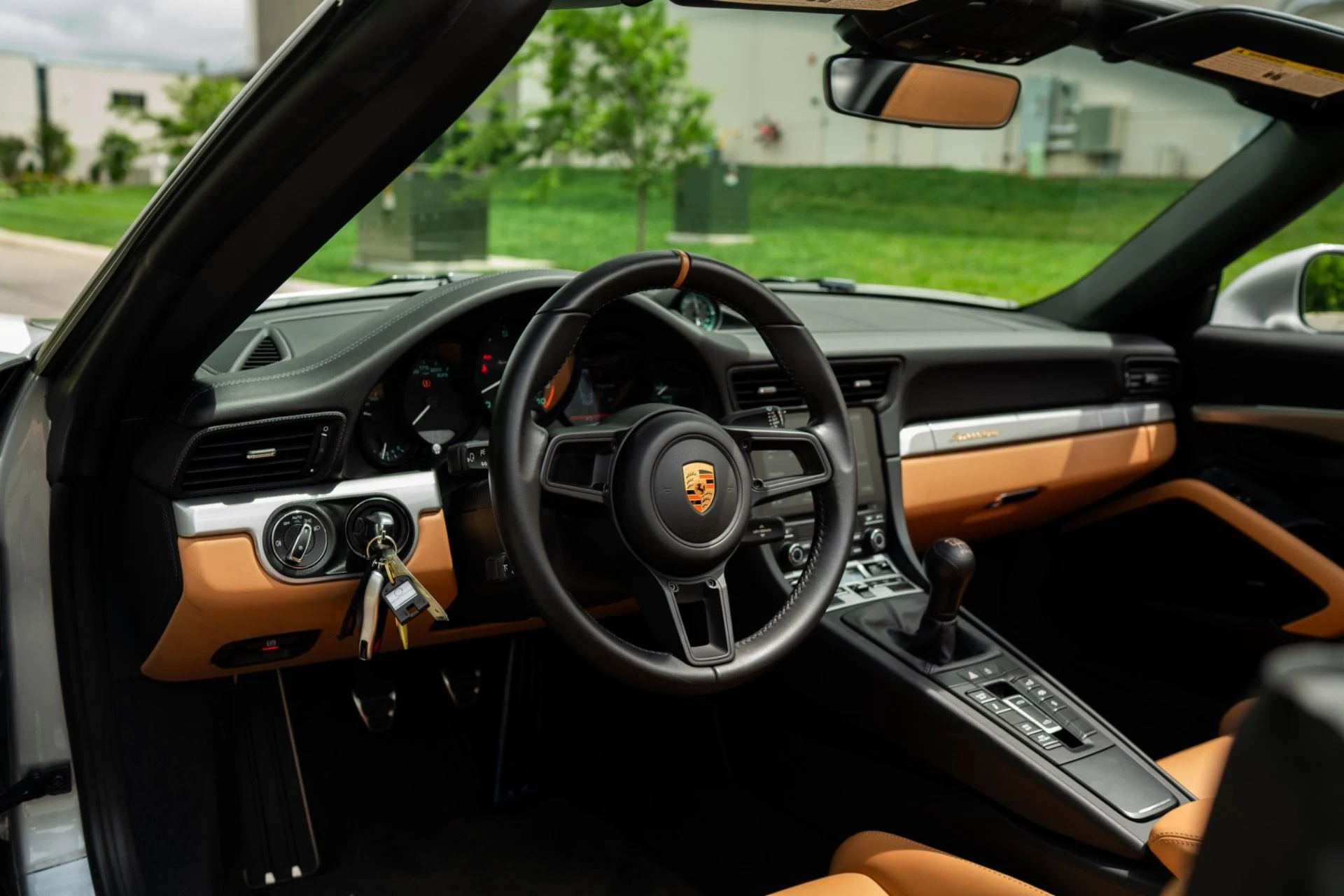 mph011_1026816841_Used_2019_Porsche_911_Speedster_1781559722_f68ee08d35