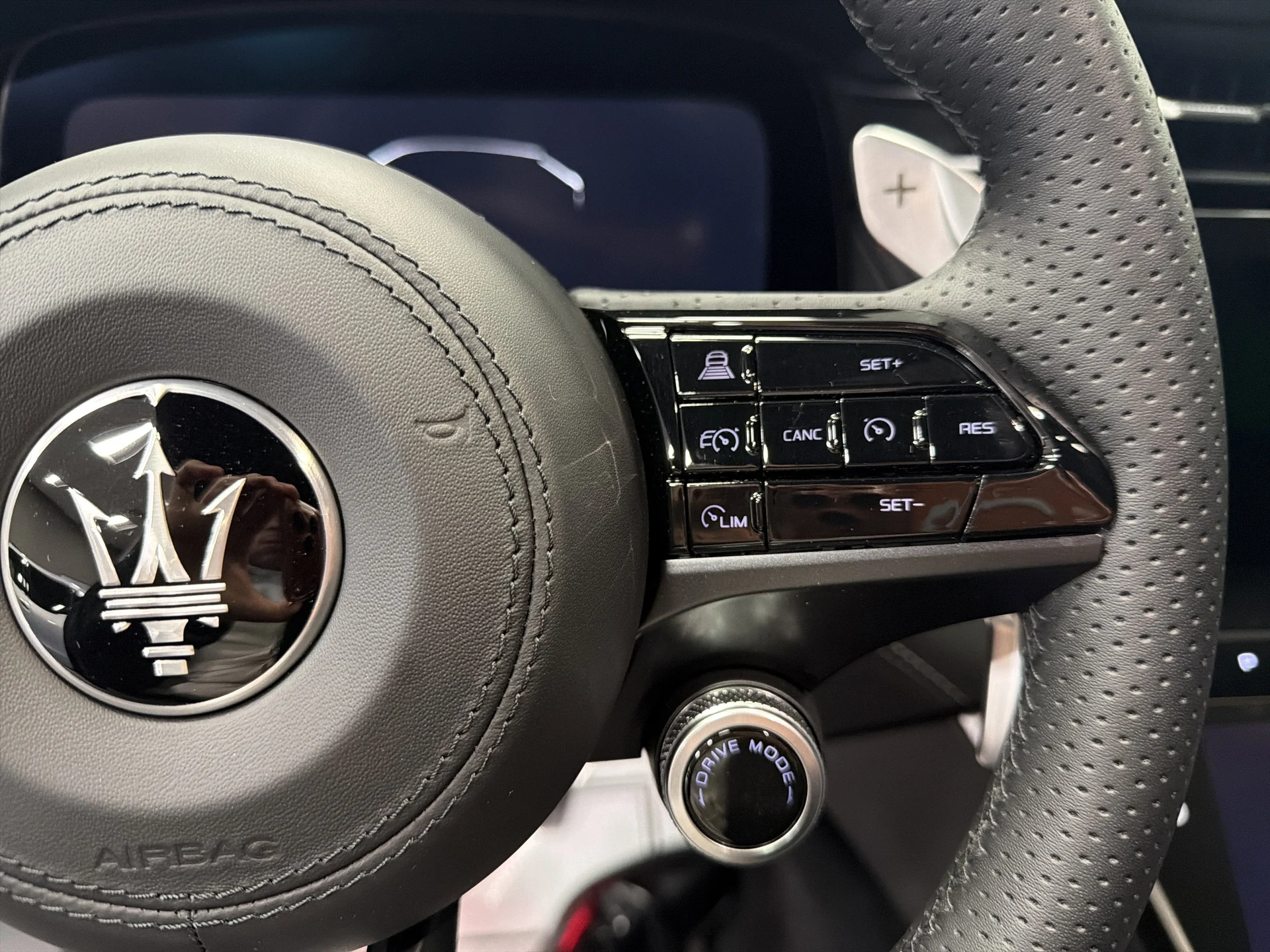 mph011_1035225083_12_276dc53562