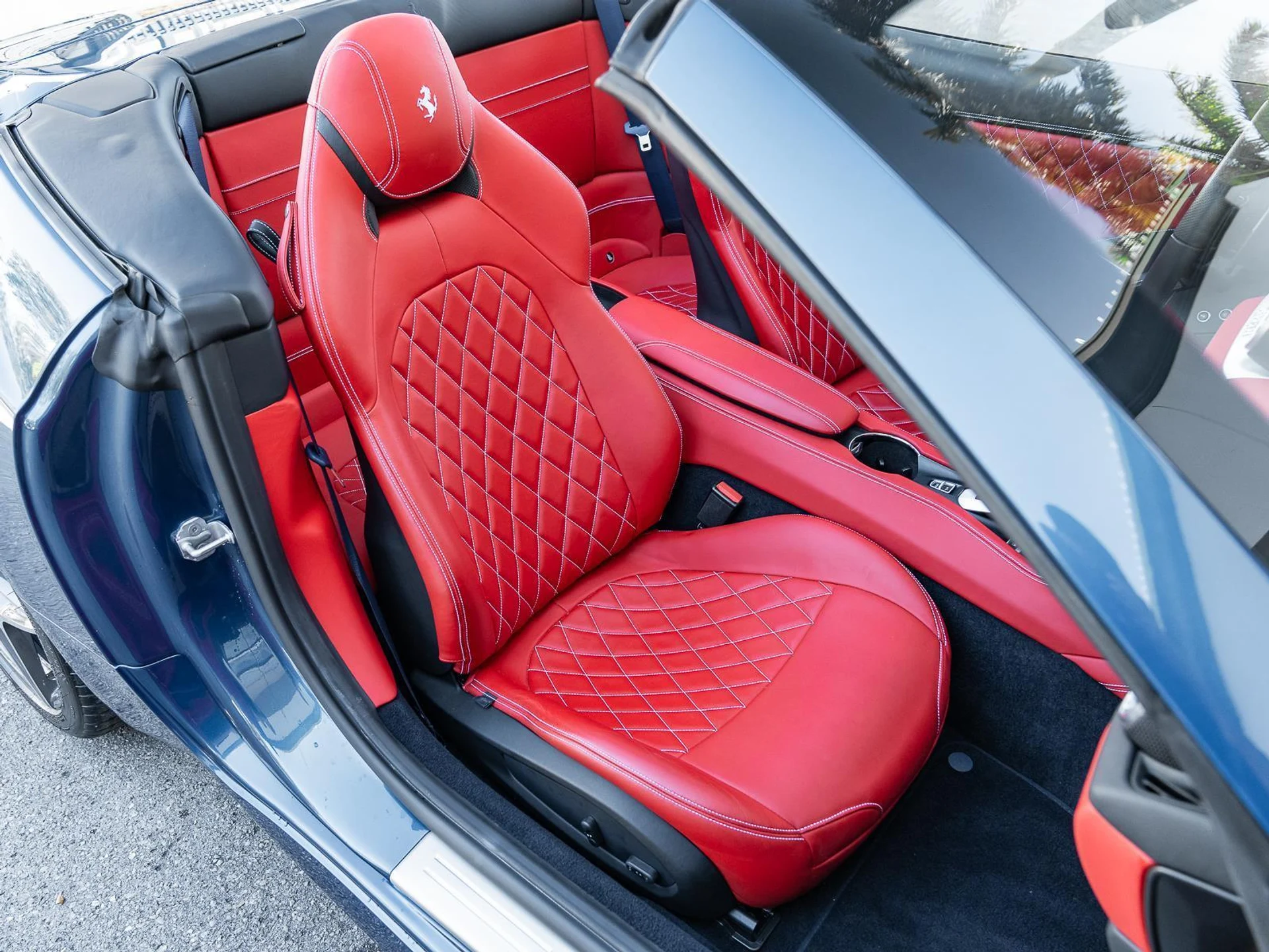 mph011_1037453497_Used_2016_Ferrari_California_T_1770806110_711076d700