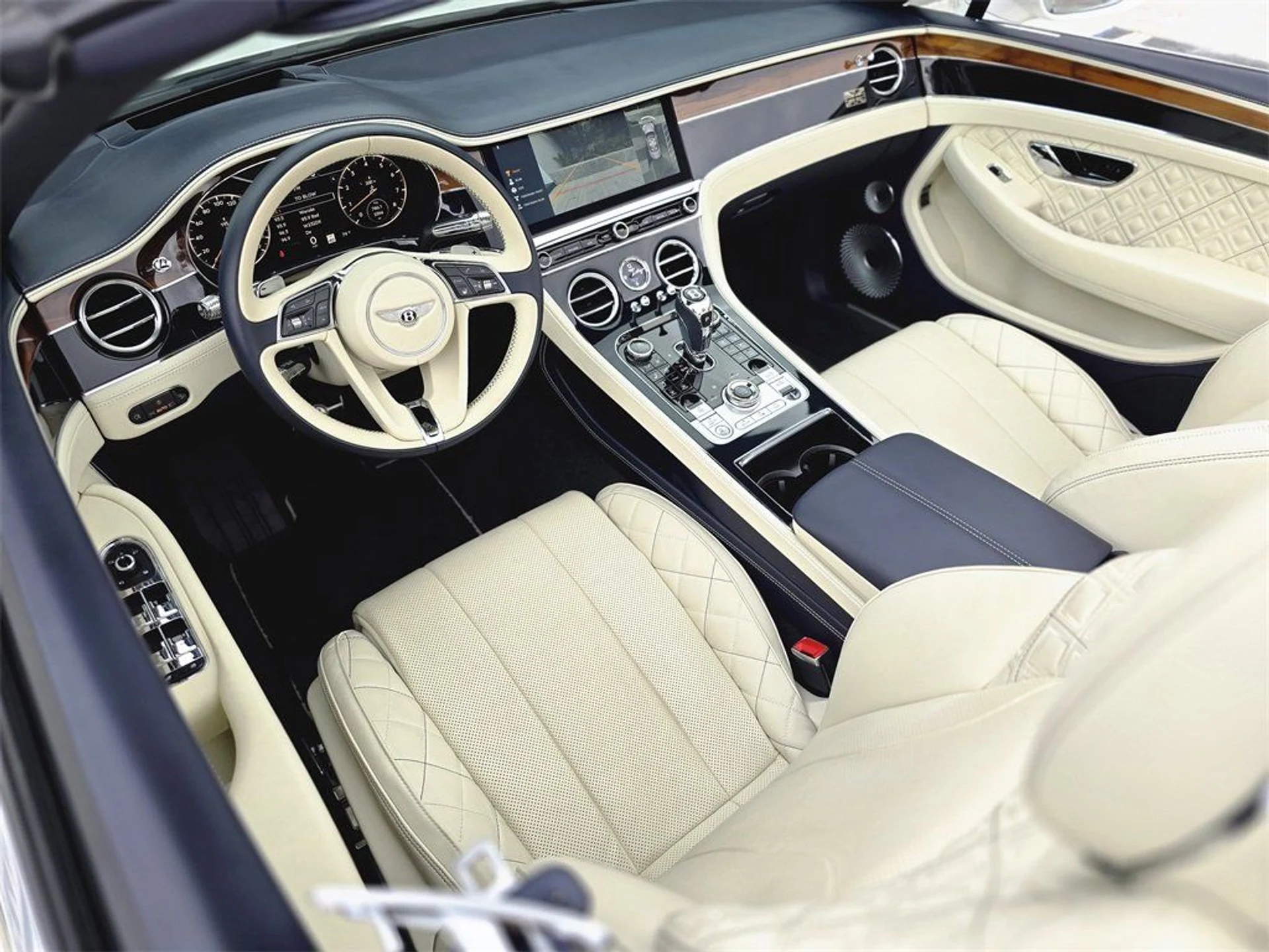 mph011_103966442_371ae9a4b9c4fe2d75cb0481d89289e9_9035395731