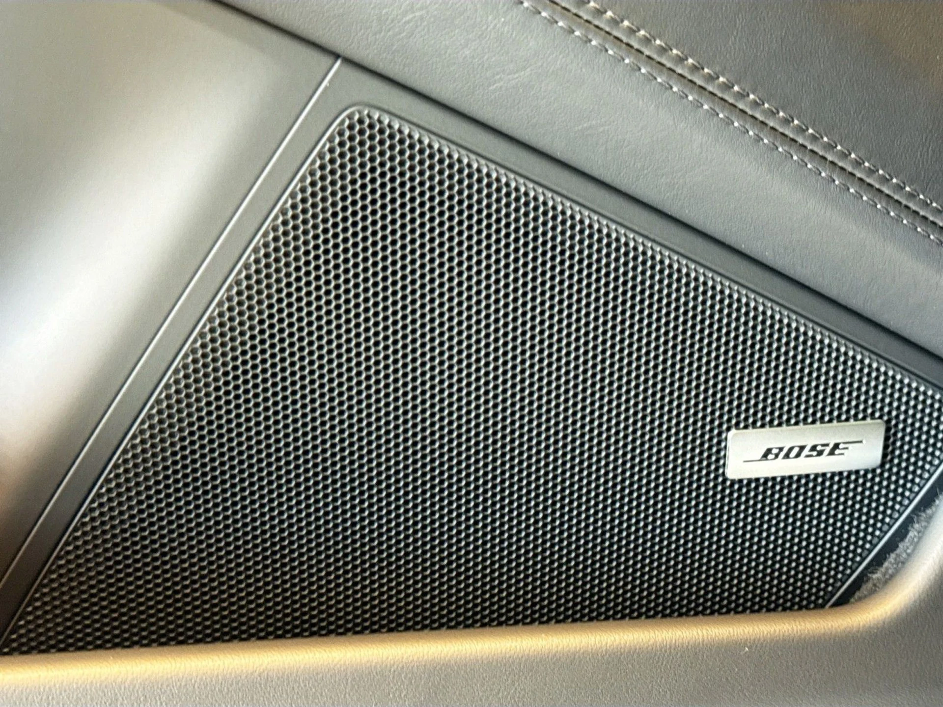 mph011_1039681041_b8fd26c5faf202efa8d6b9334bdf37df_12586ed446