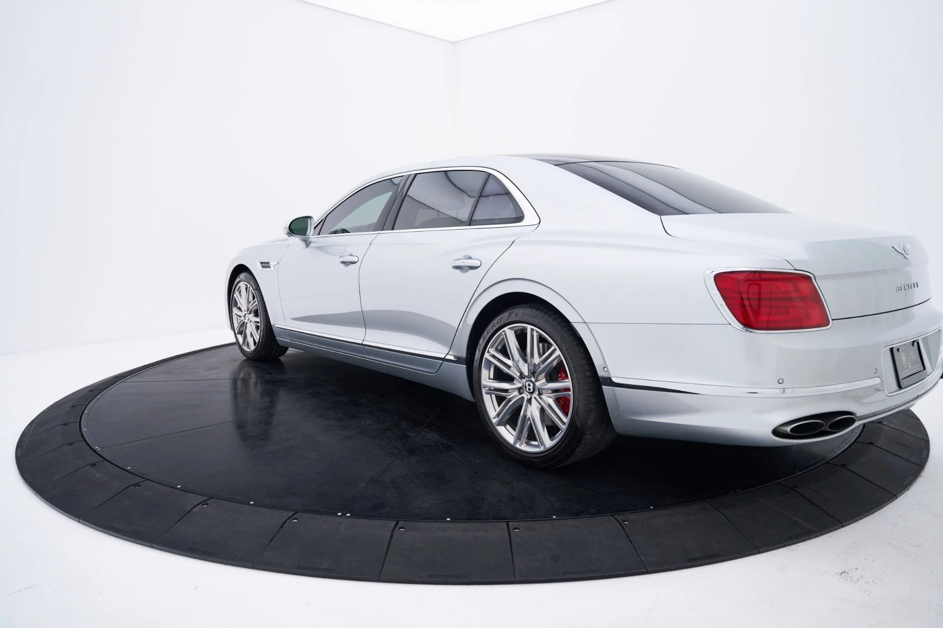 mph011_104014088_Used_2022_Bentley_Flying_Spur_V8_1793211959_d72de10d68