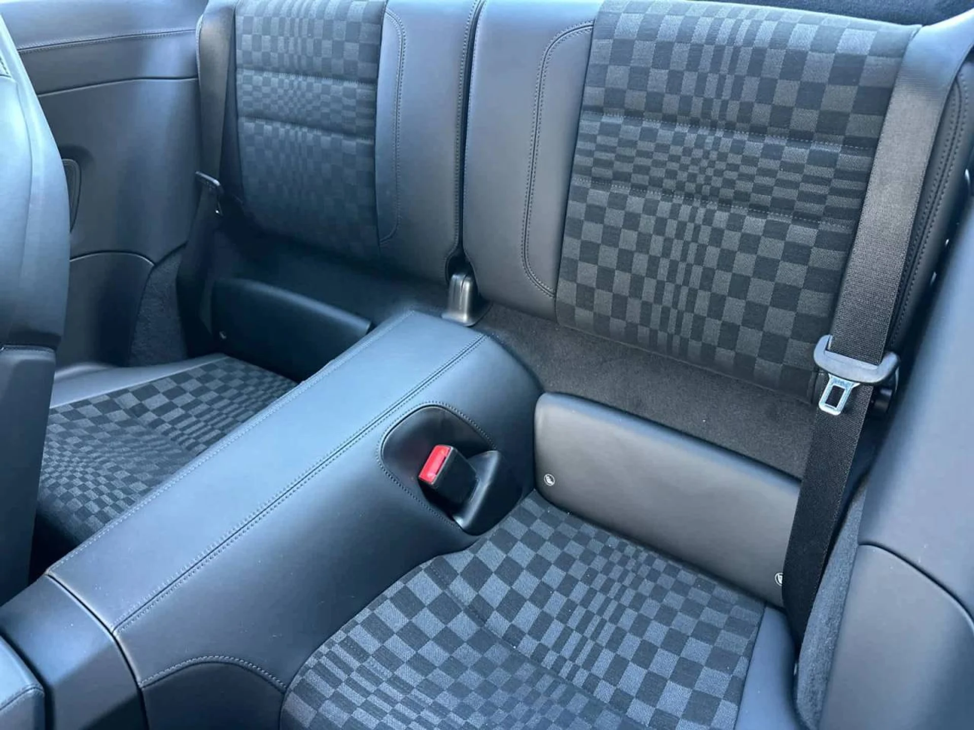 mph011_1042038741_12_9f02094275