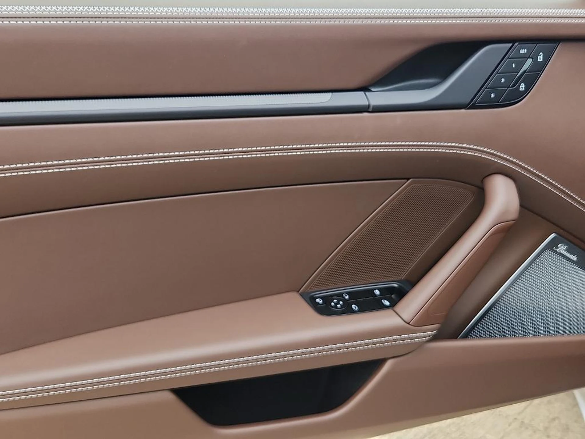 mph011_1043045030_Qe_Nv_CYW_Ijs_TQ_Qw_o487ar_Lsm3x_E_1f3a2aee38