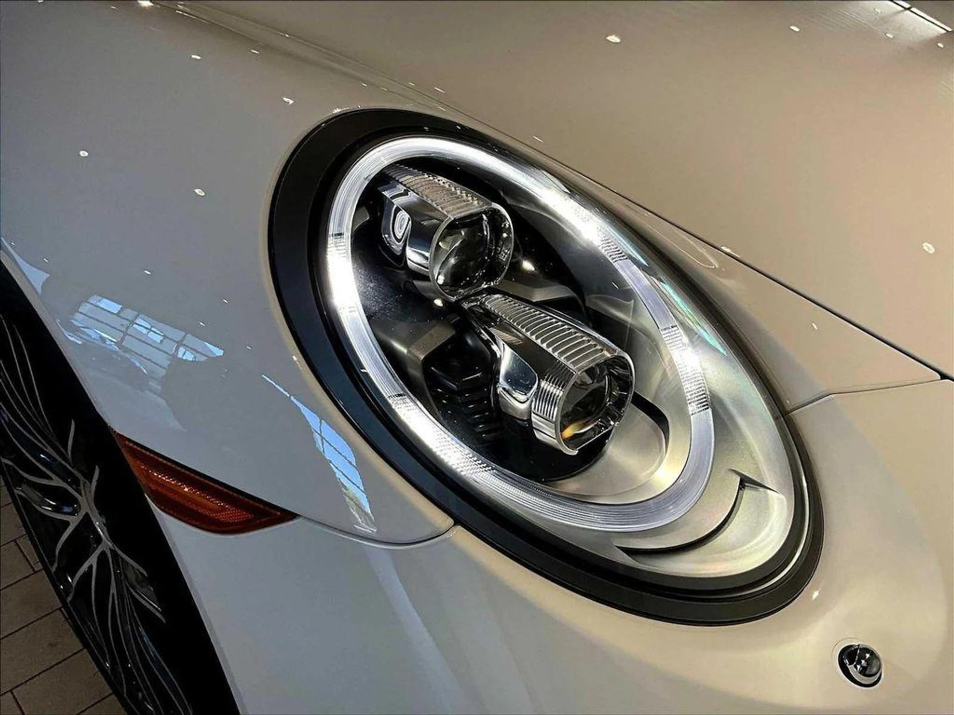 mph011_1048915312_FU_Gu_Jh_JR_8_JH_4_T8rg_CO_9z_IR_09q_4_0afd490367