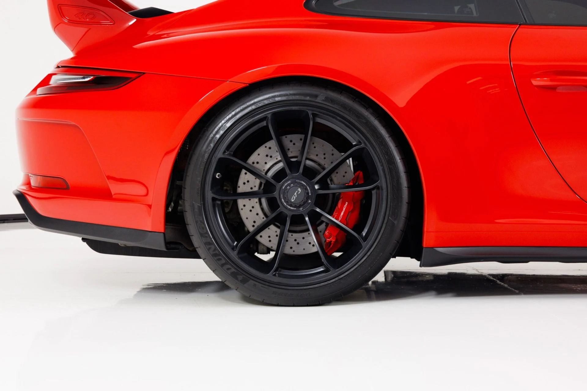 mph011_1052341119_Used_2018_Porsche_911_GT_3_1782237113_6061241565