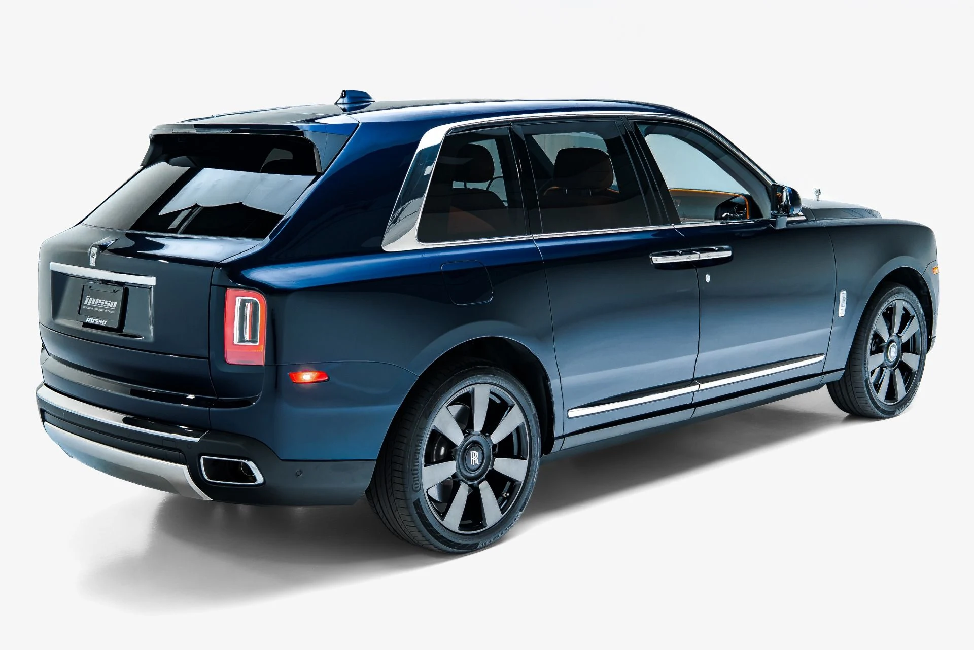 mph011_105349824_Used_2023_Rolls_Royce_Cullinan_1792687448_c34a60f58a