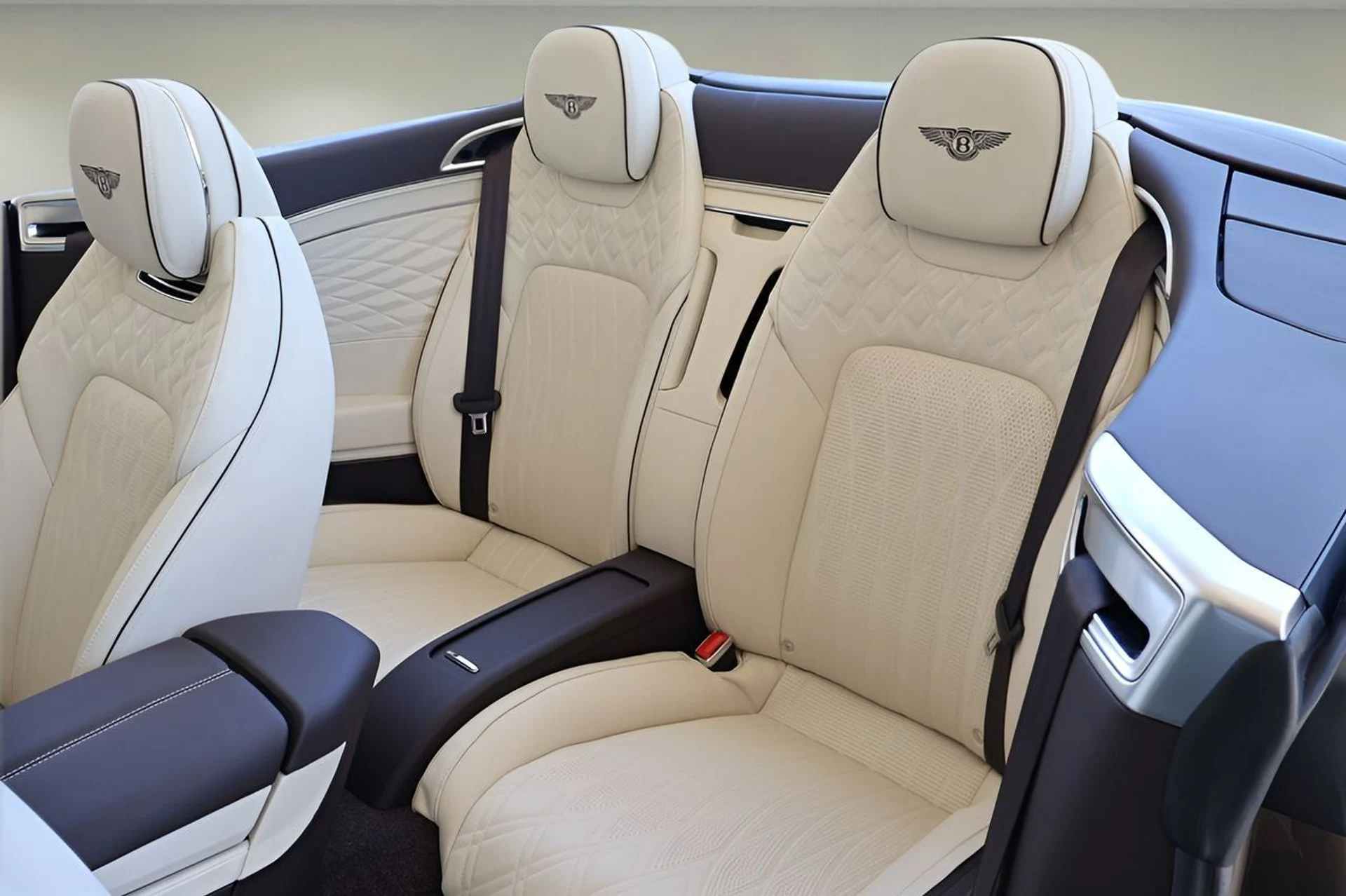 mph011_1062226952_12_b9e6c9ed94