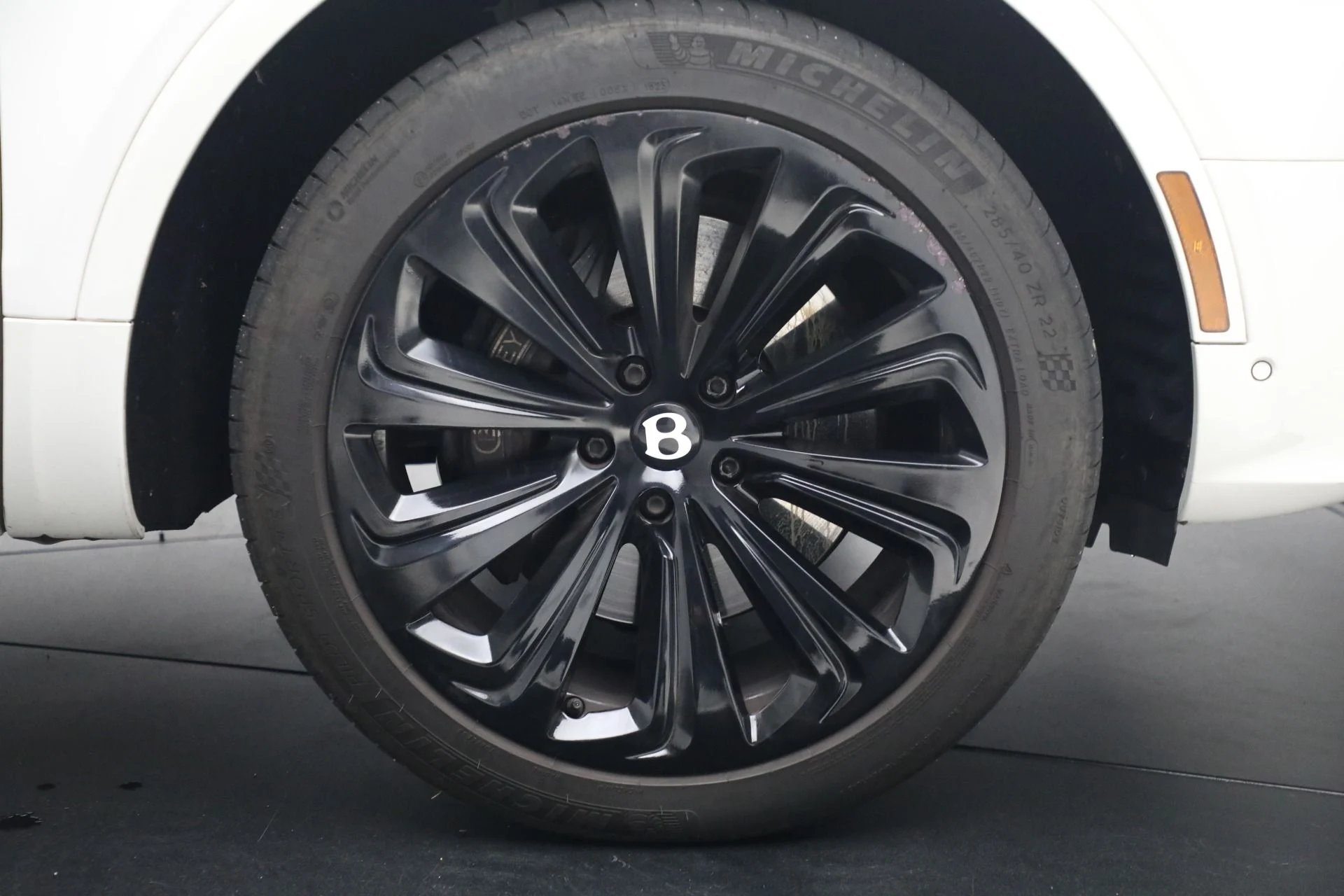 mph011_1064073492_Used_2021_Bentley_Bentayga_First_Edition_V8_7aeeaaff79