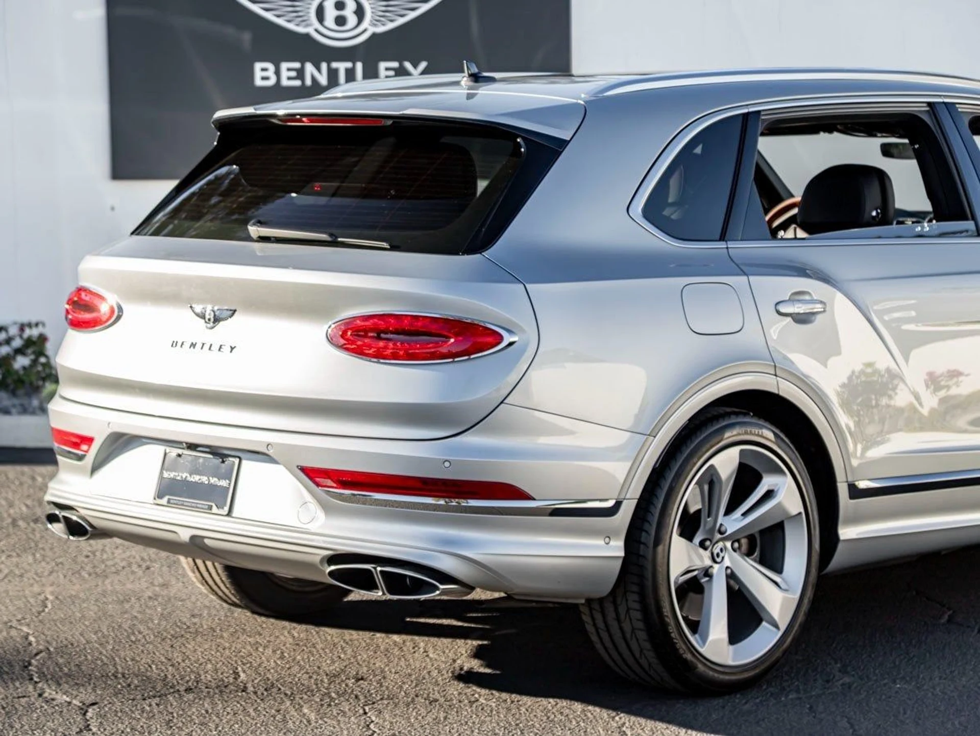 mph011_1069530113_12_165d348950