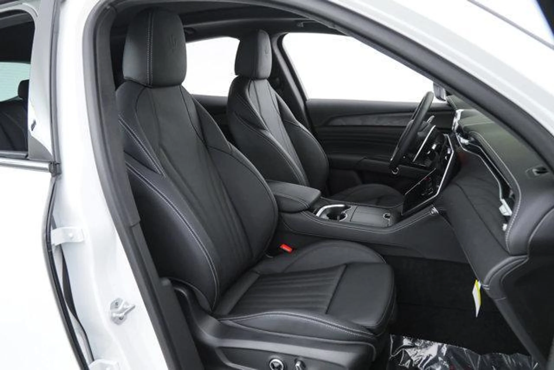 mph011_1069802864_Tf_WP_Jv_46_L4_Ky19h_Uletr_Sk_Nm8_d163b7329f