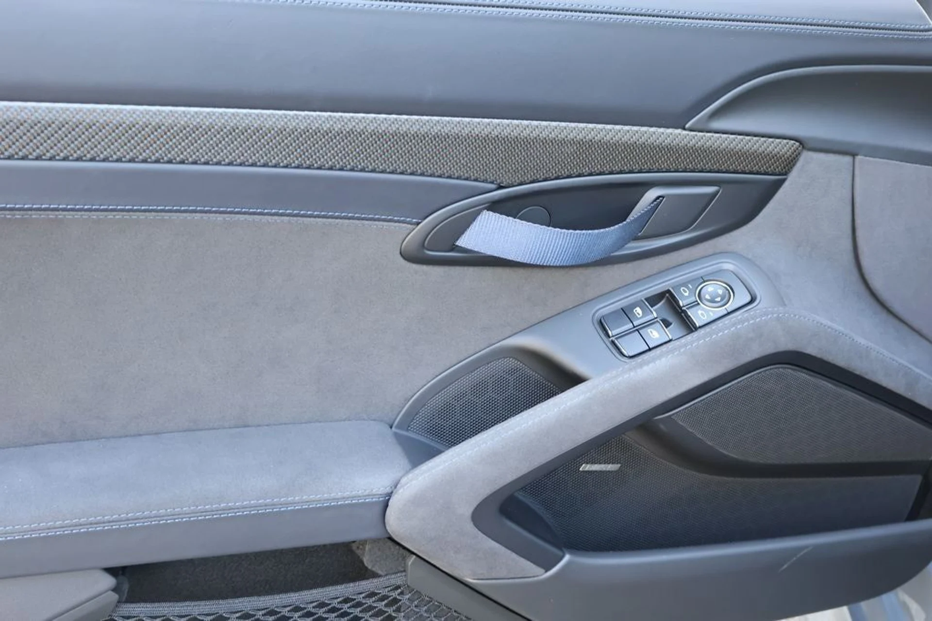 mph011_1071076138_12_f0c0e319a6