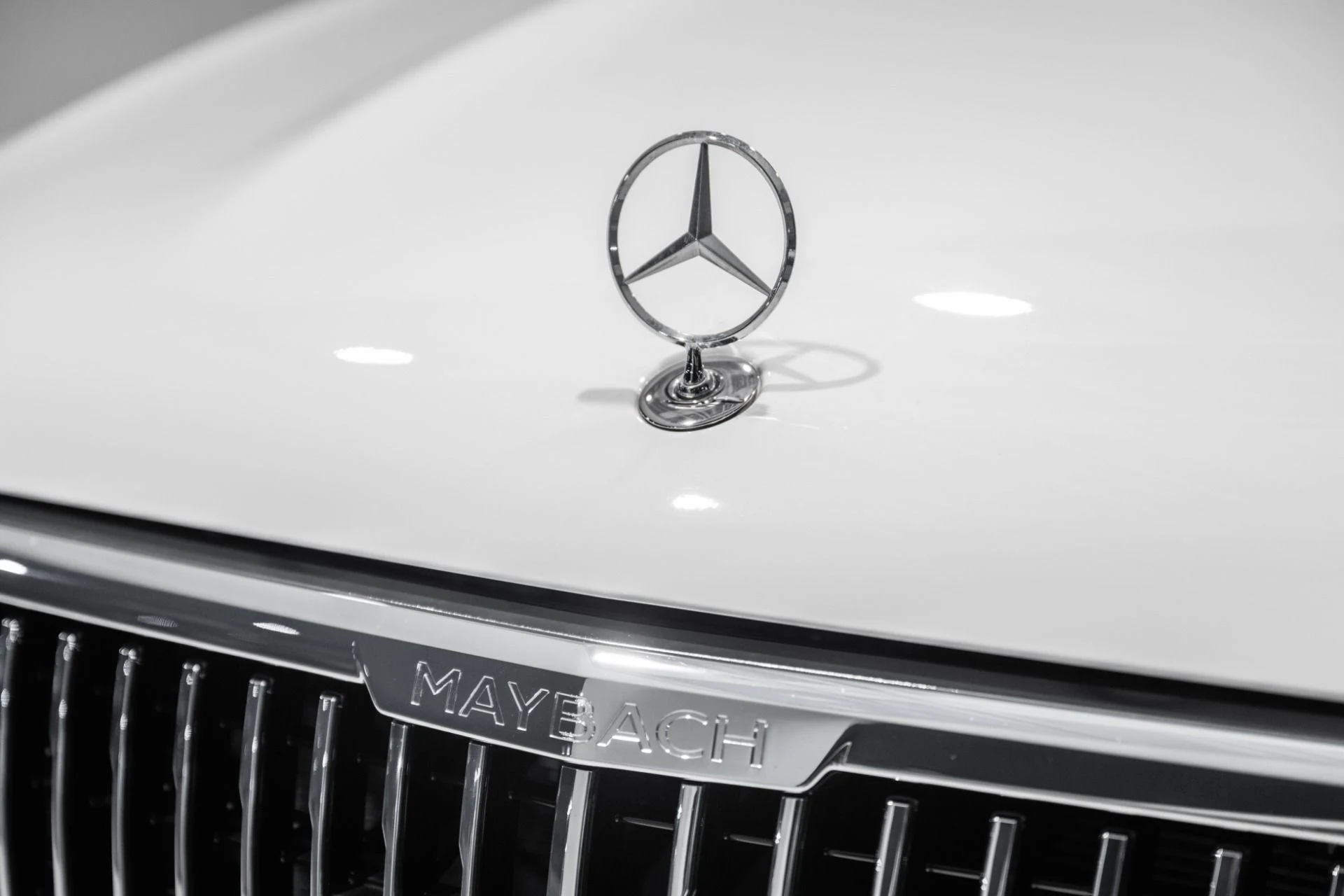 mph011_107601293_Used_2023_Mercedes_Benz_GLS_Maybach_GLS_600_1762355740_23f12eb1df