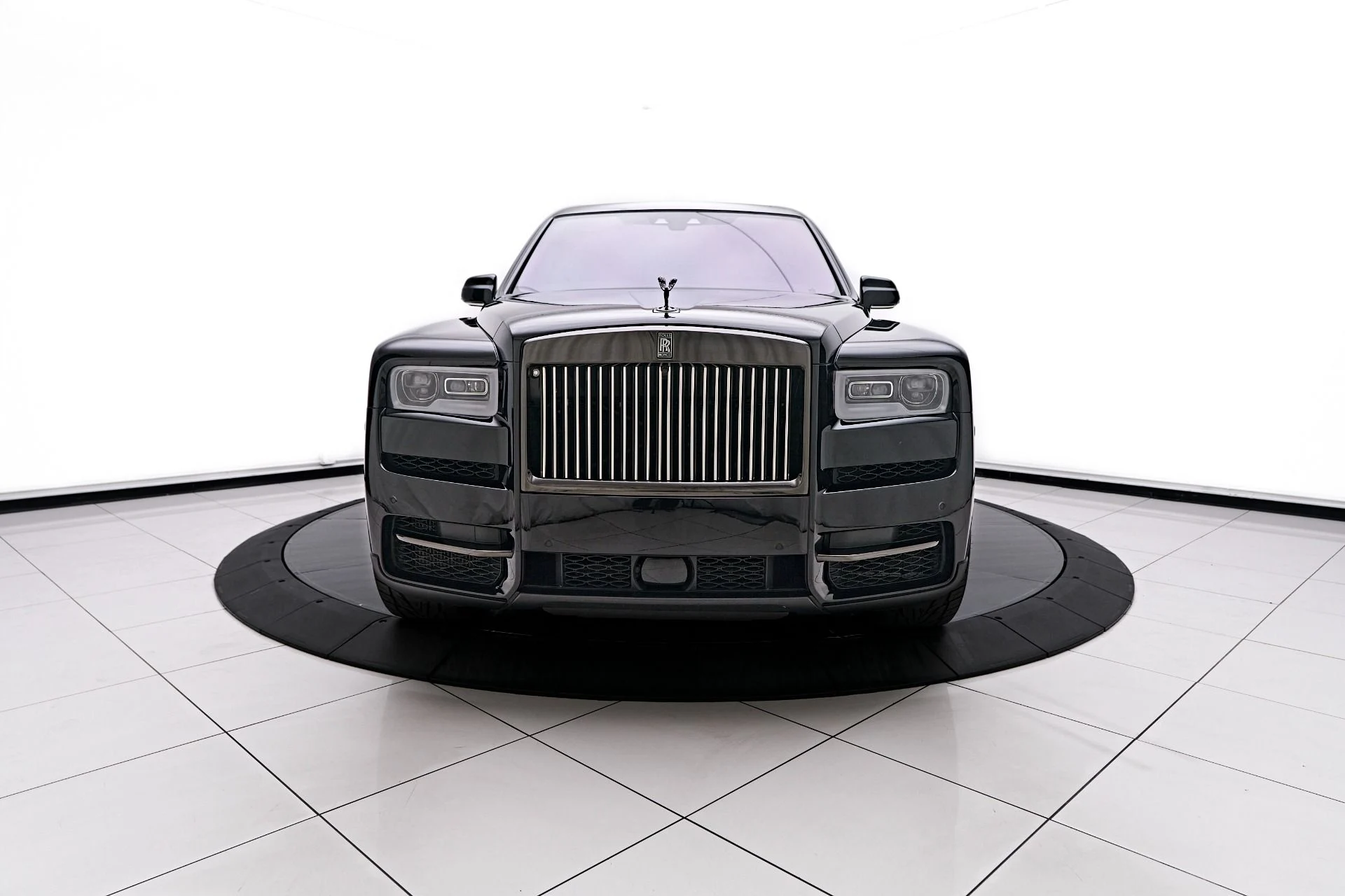 mph011_1083807698_Used_2021_Rolls_Royce_Cullinan_Base_1754605348_fb949ab03d