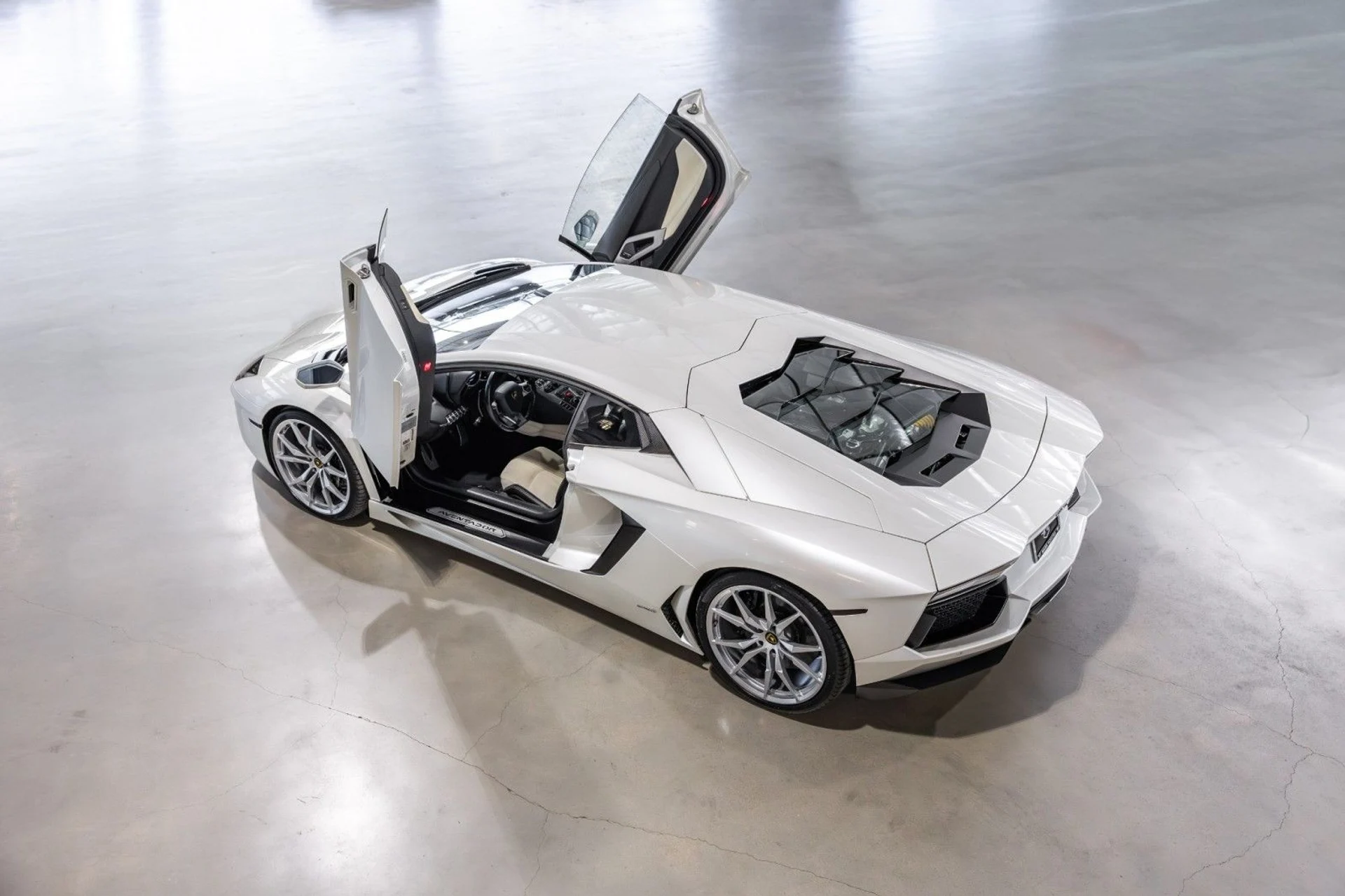 mph011_1087872626_5g_5578327099