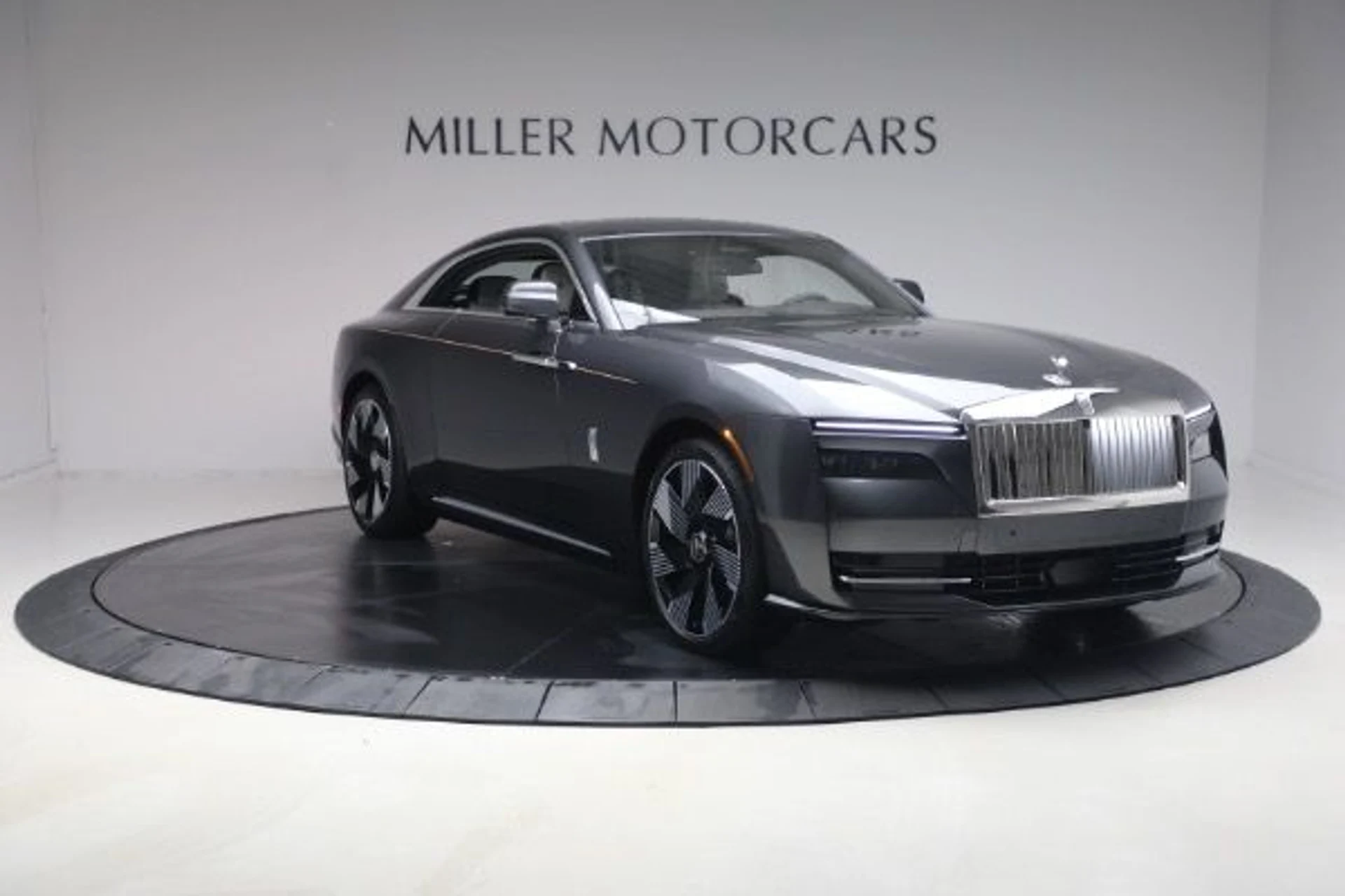 mph011_1090301975_Used_2024_Rolls_Royce_Spectre_16c9dd9c80