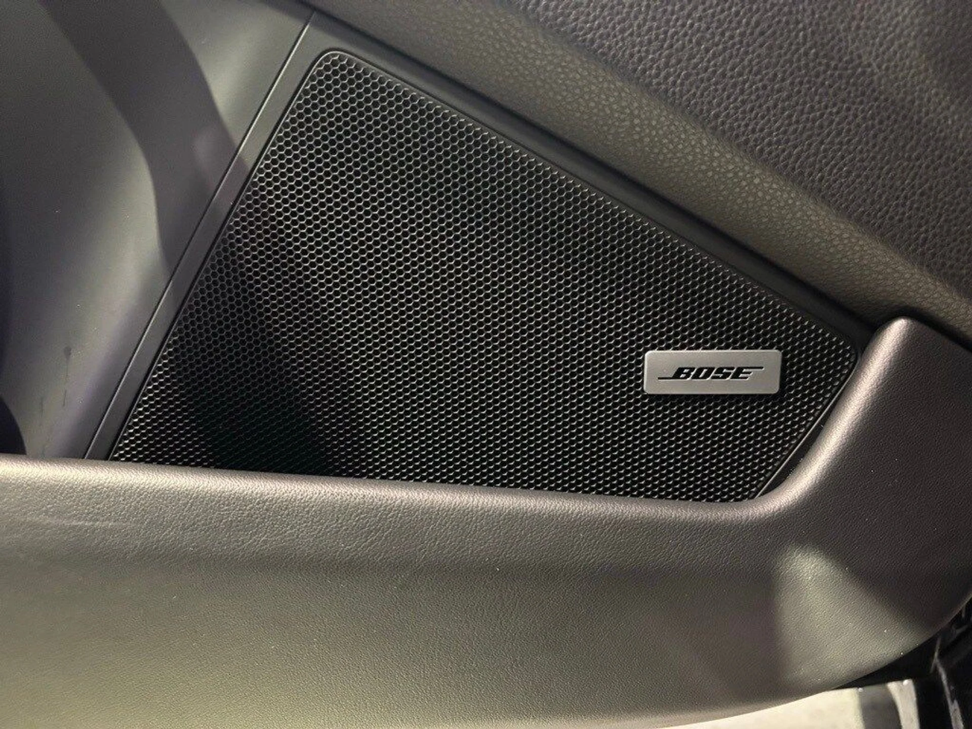 mph011_1090607996_5d99cc1c370f5078d62bcb9e76920f0dx_3e57df2654