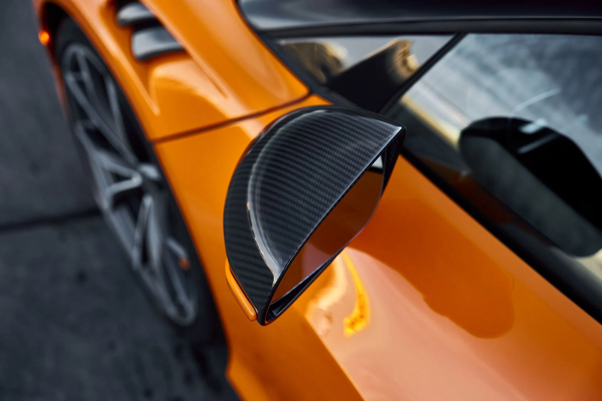 mph011_1093606668_Used_2025_Mc_Laren_Artura_Performance_1769481795_b6898891f4