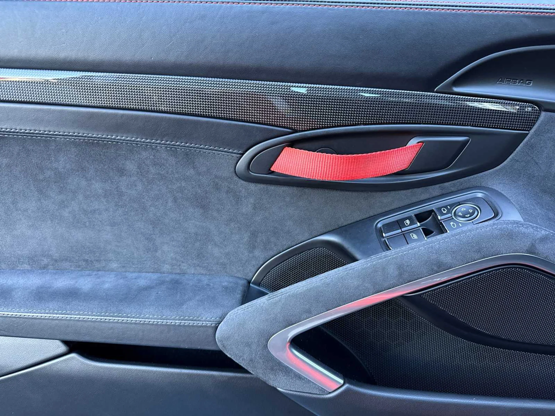 mph011_1096689487_5be02eadfb616868833eae6e1edb779fx_de5919e60a