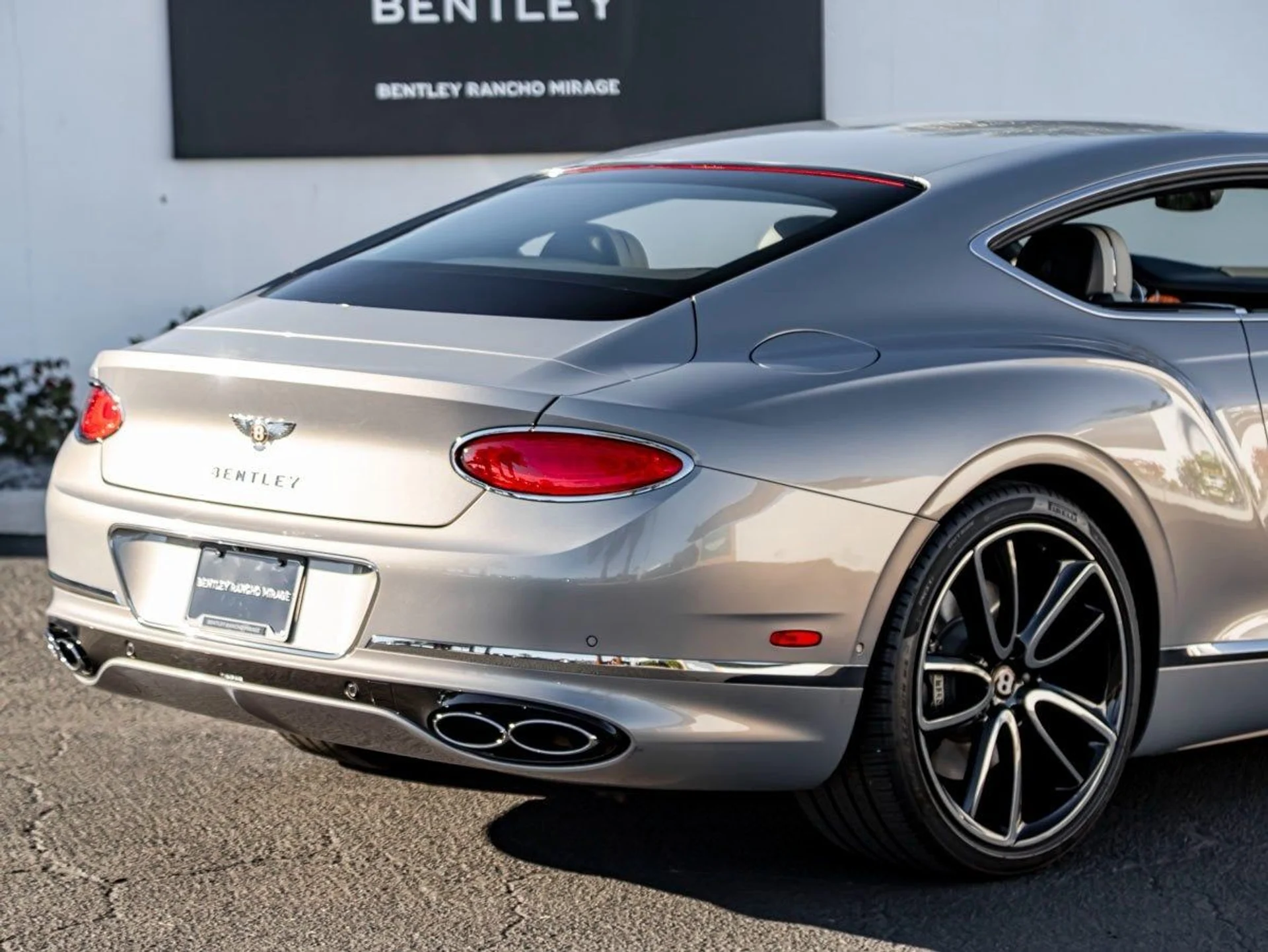 mph011_110700219_12_0dfa27bde4