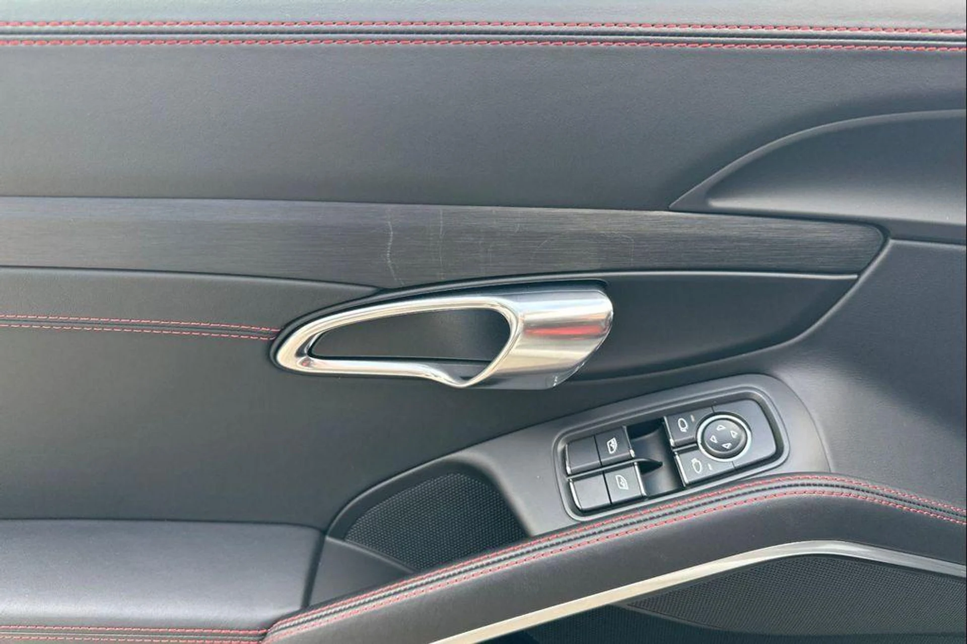 mph011_1108439630_Hs78oz_H6z_Cu_Usn8vf_MK_y_DGT_Gyo_3650618e93